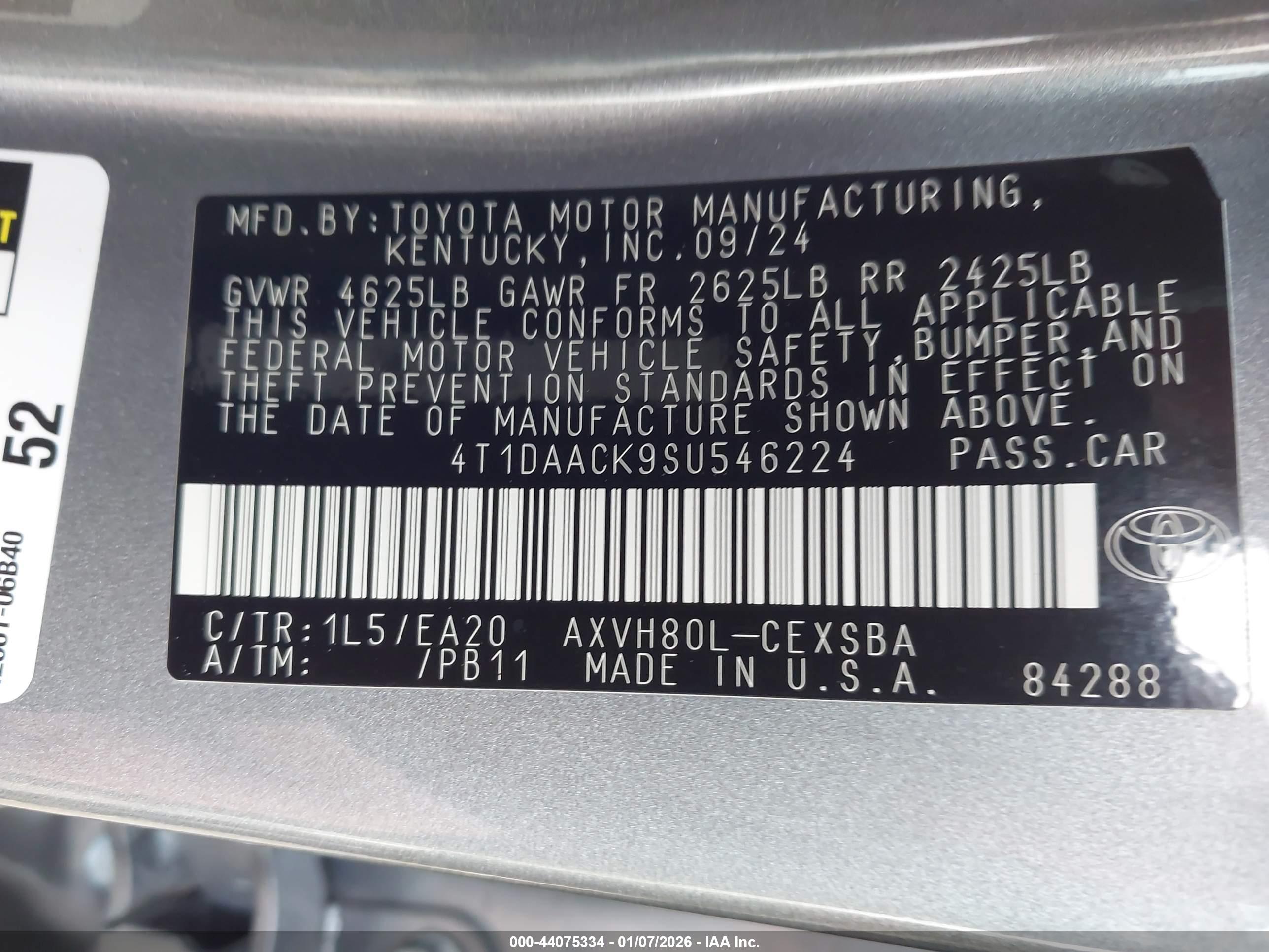 TOYOTA CAMRY image 9