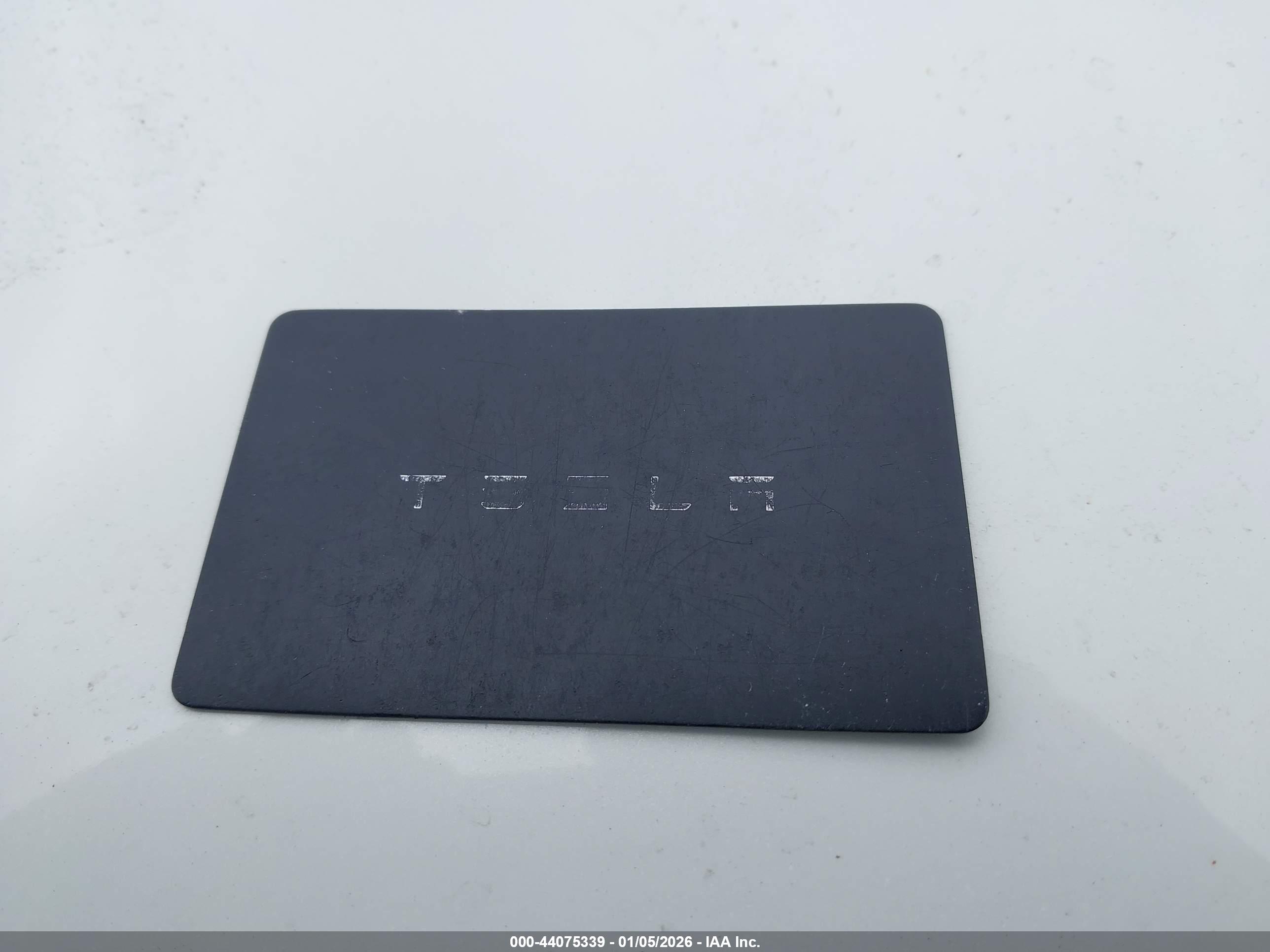 TESLA MODEL image 11