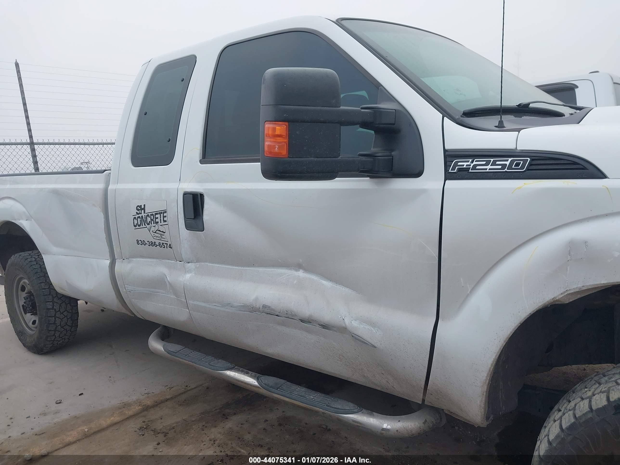 FORD F-250 image 6