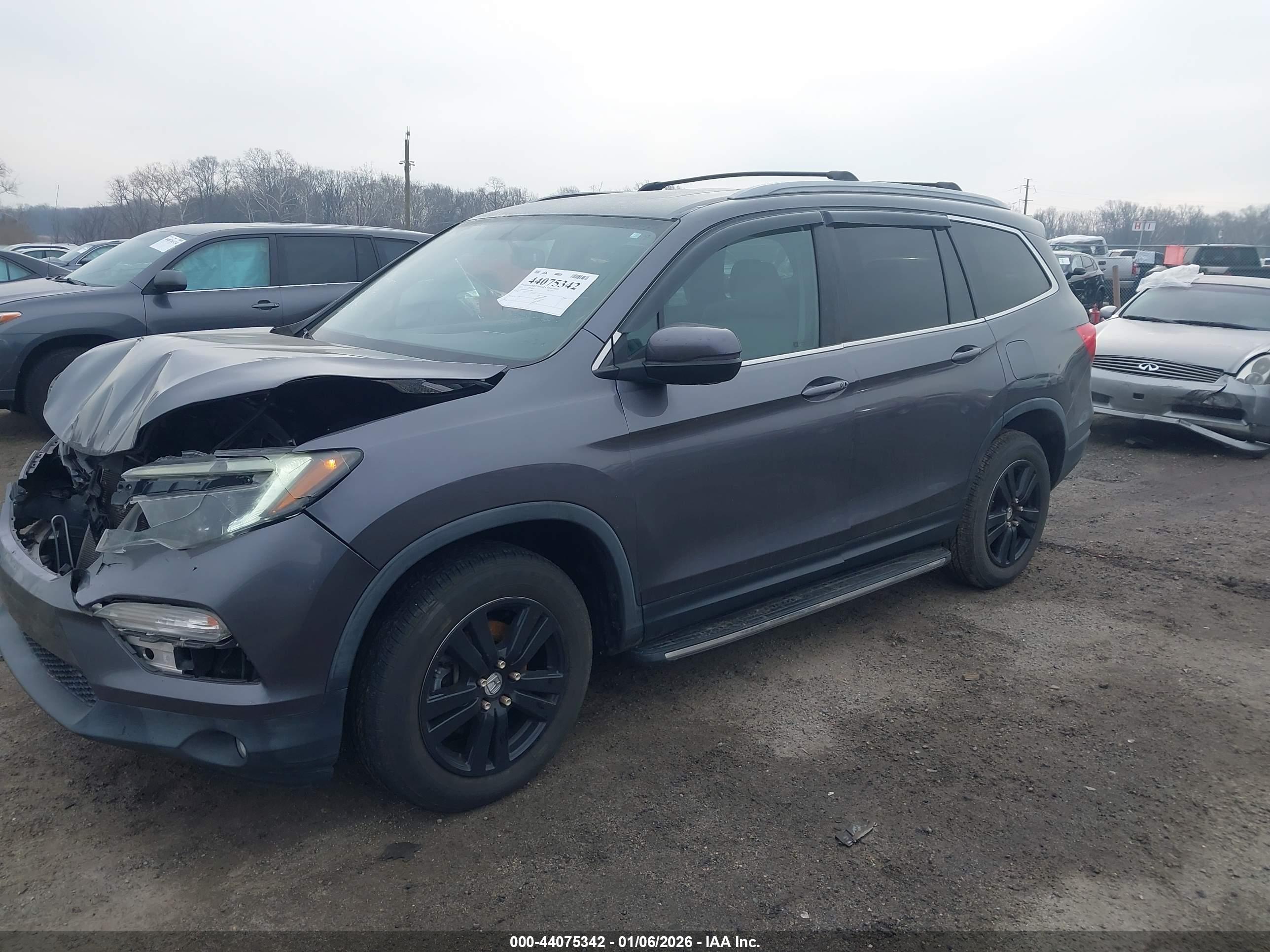 HONDA PILOT image 2