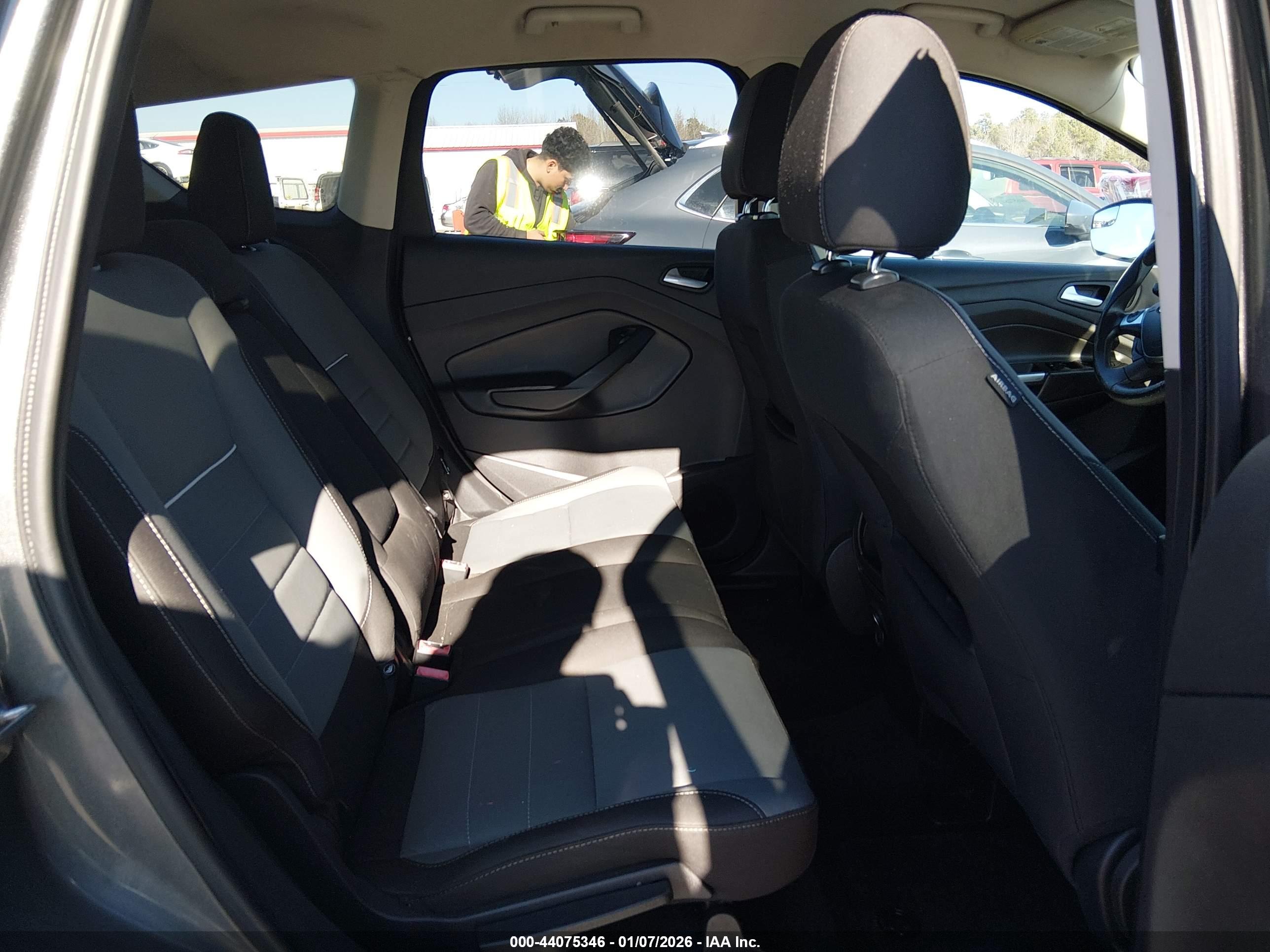 FORD ESCAPE image 8