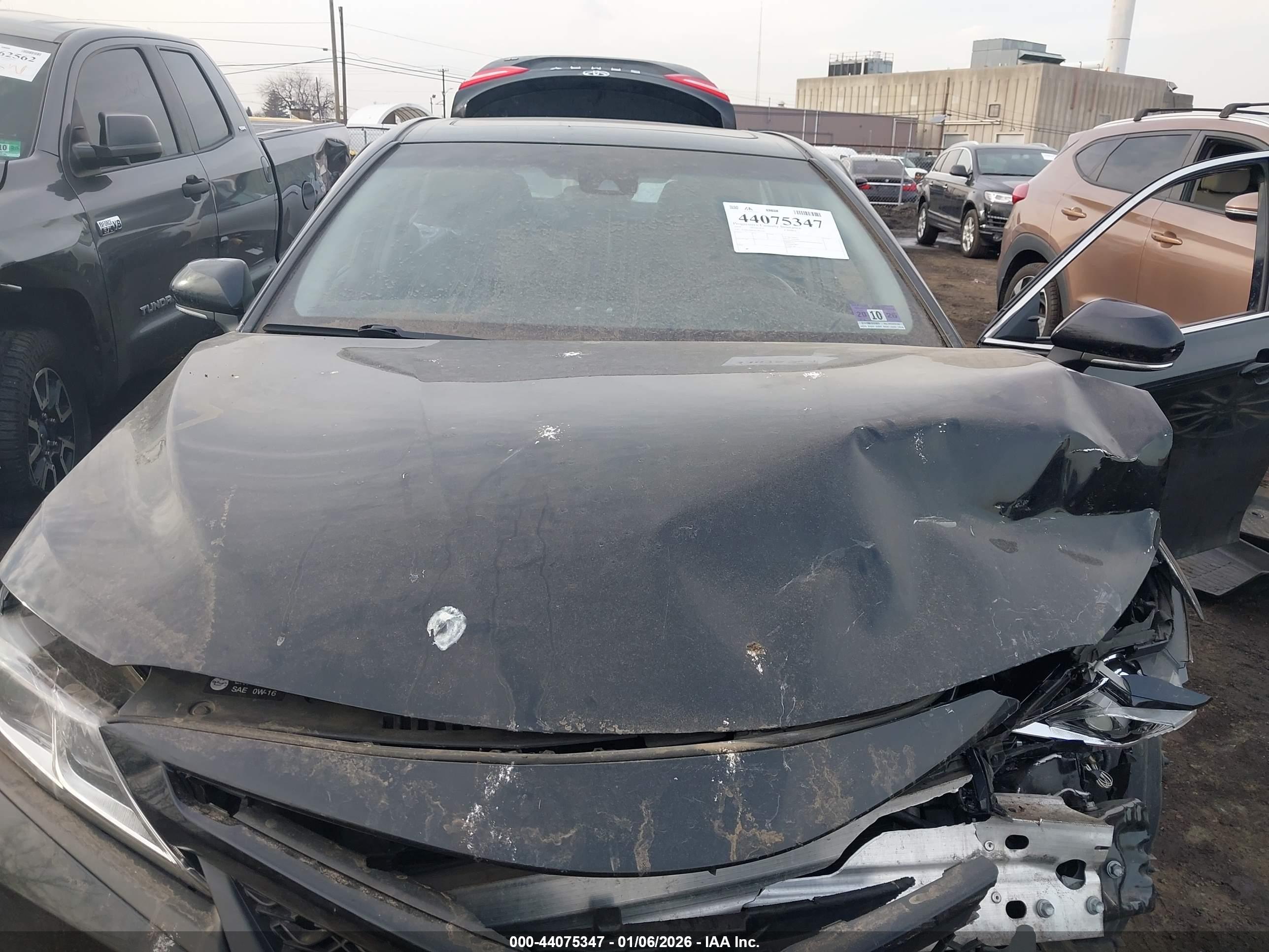 TOYOTA CAMRY image 10