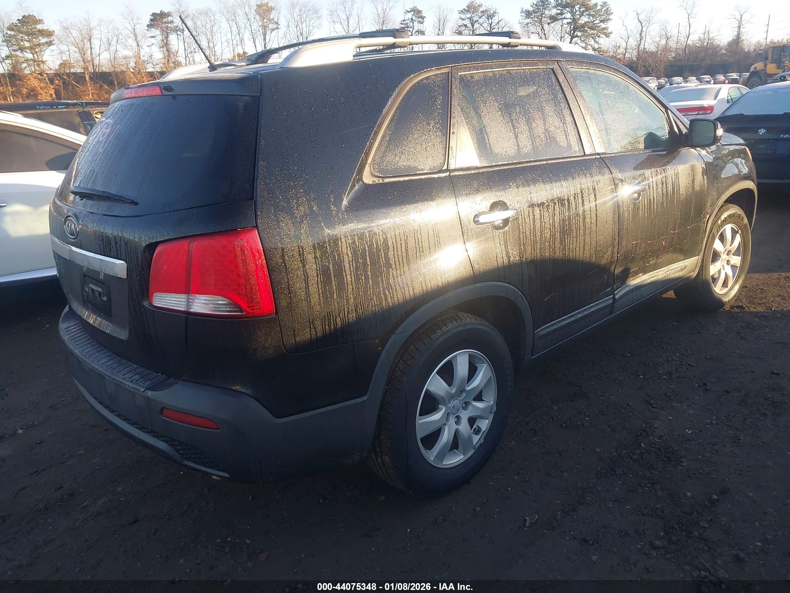 KIA SORENTO image 4