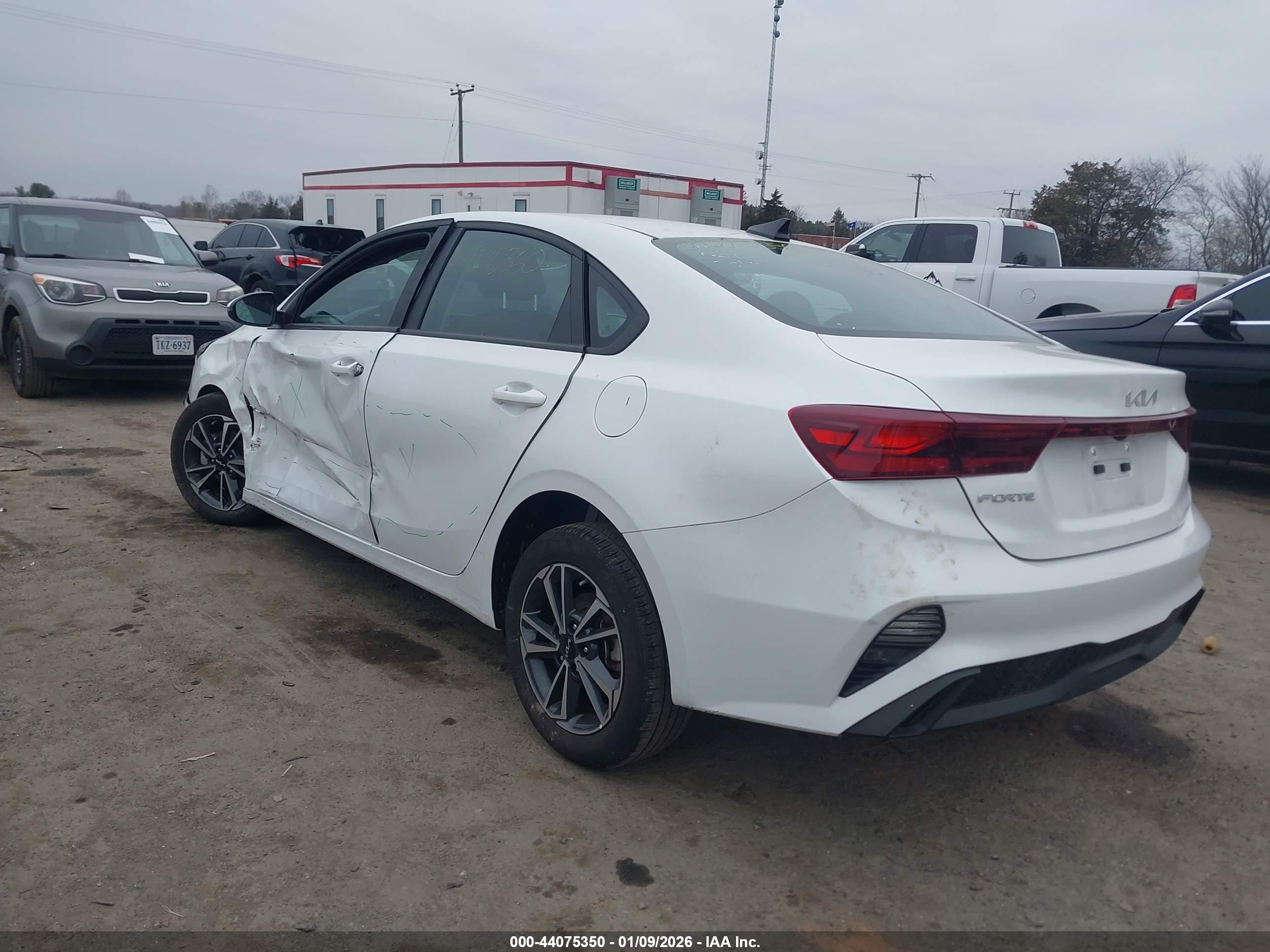 KIA FORTE image 3