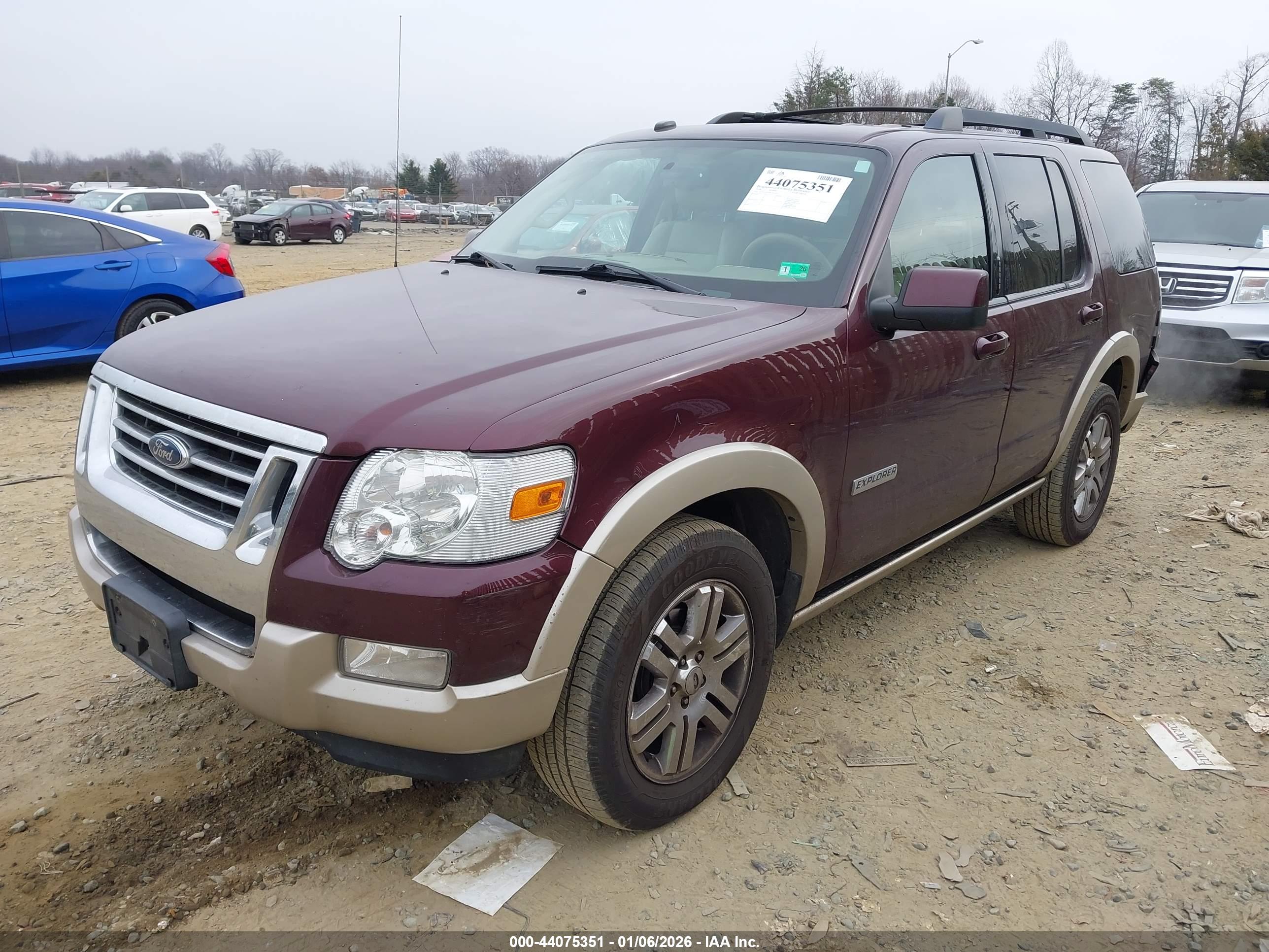 FORD EXPLORER image 2