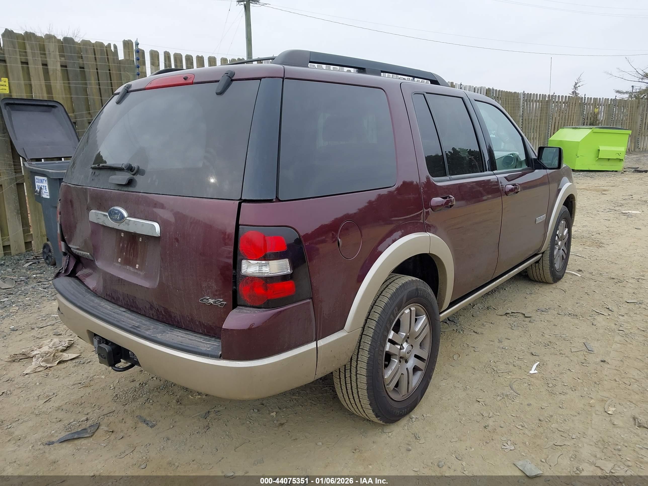 FORD EXPLORER image 4