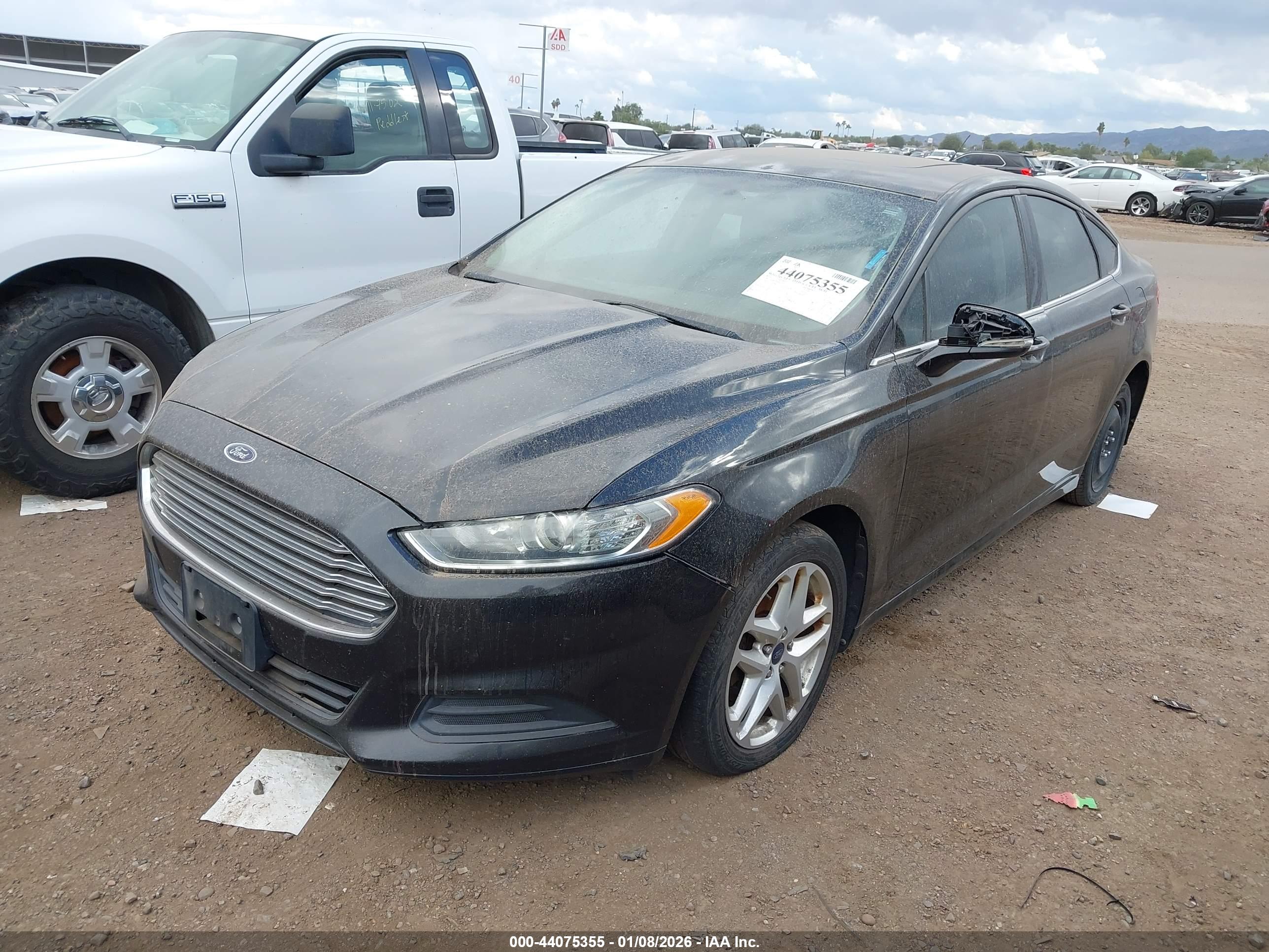 FORD FUSION image 2