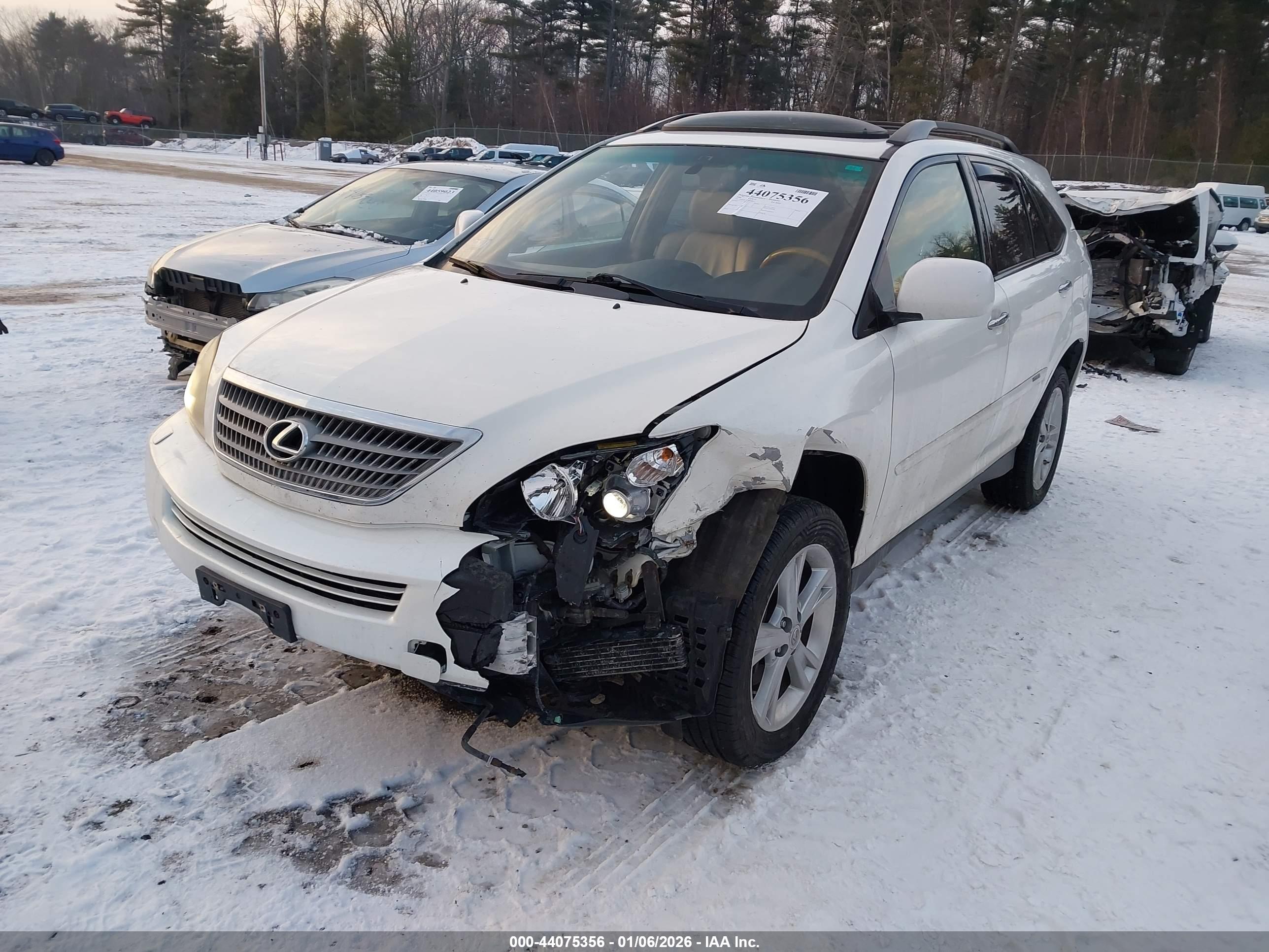 LEXUS RX image 2