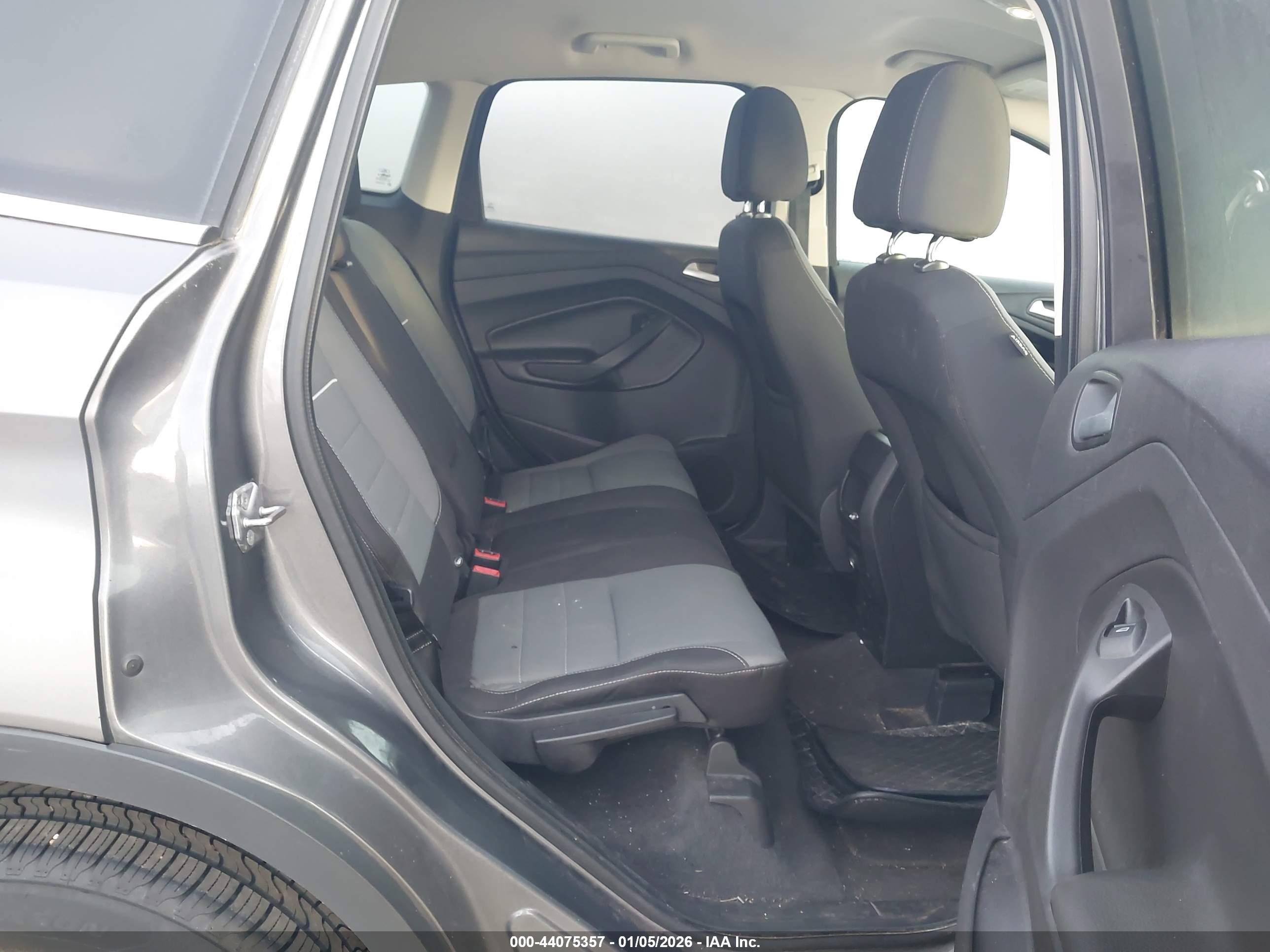 FORD ESCAPE image 8