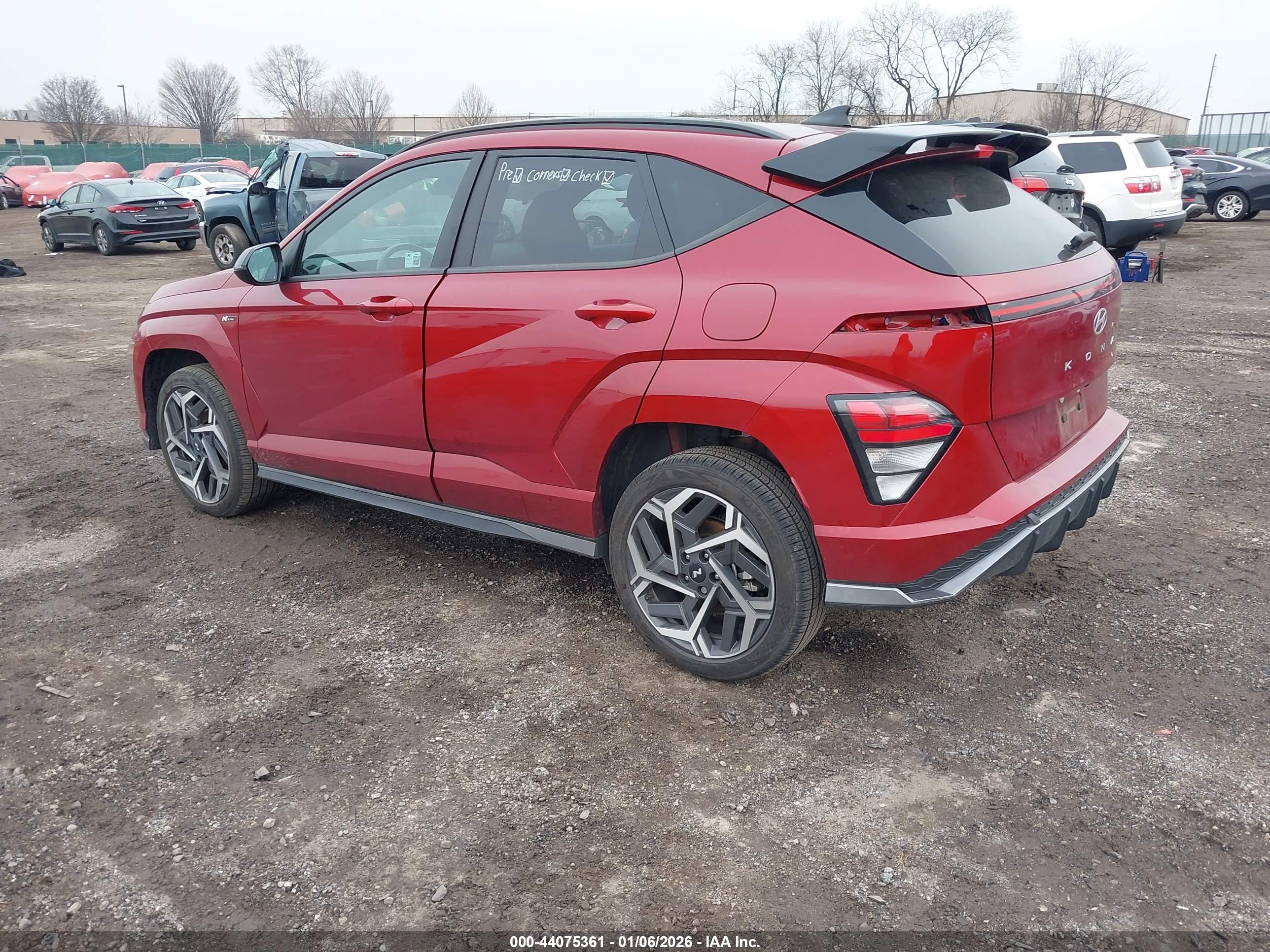 HYUNDAI KONA image 3