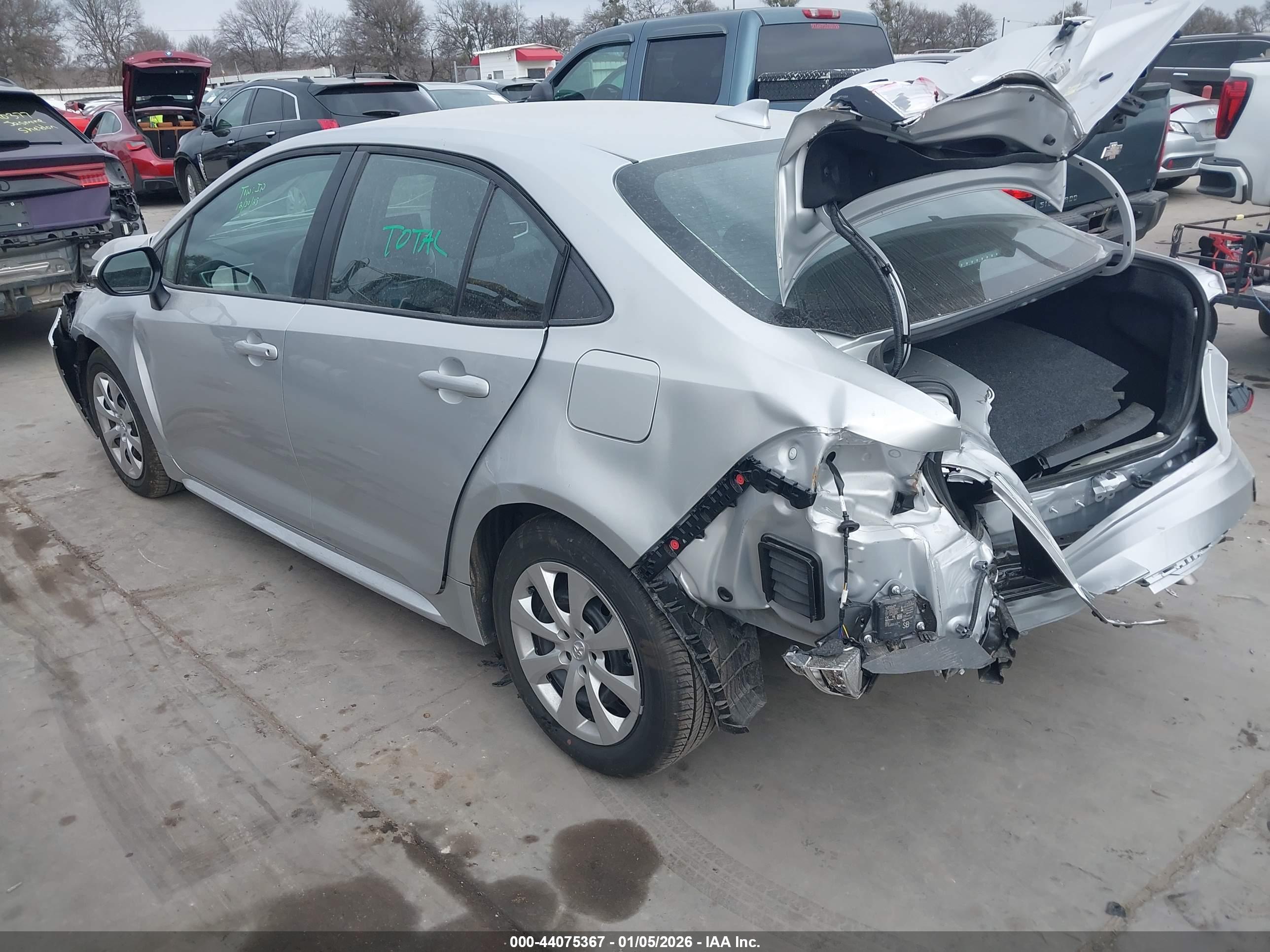 TOYOTA COROLLA image 3