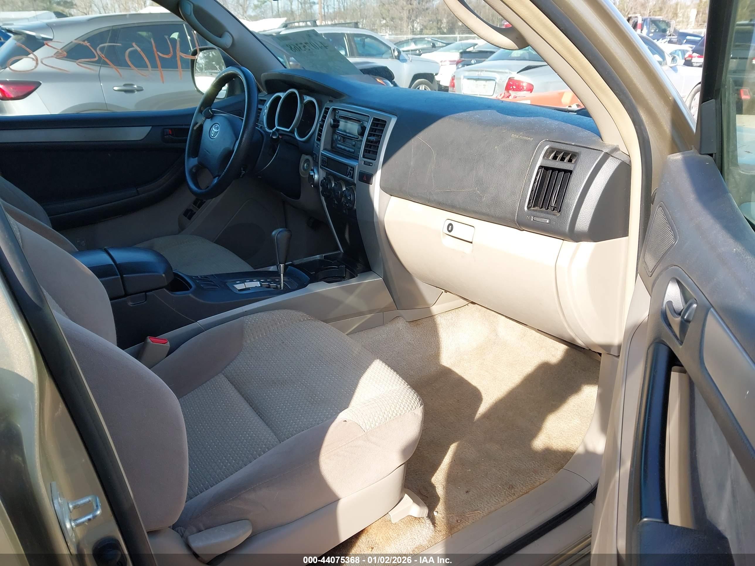 TOYOTA 4RUNNER image 5