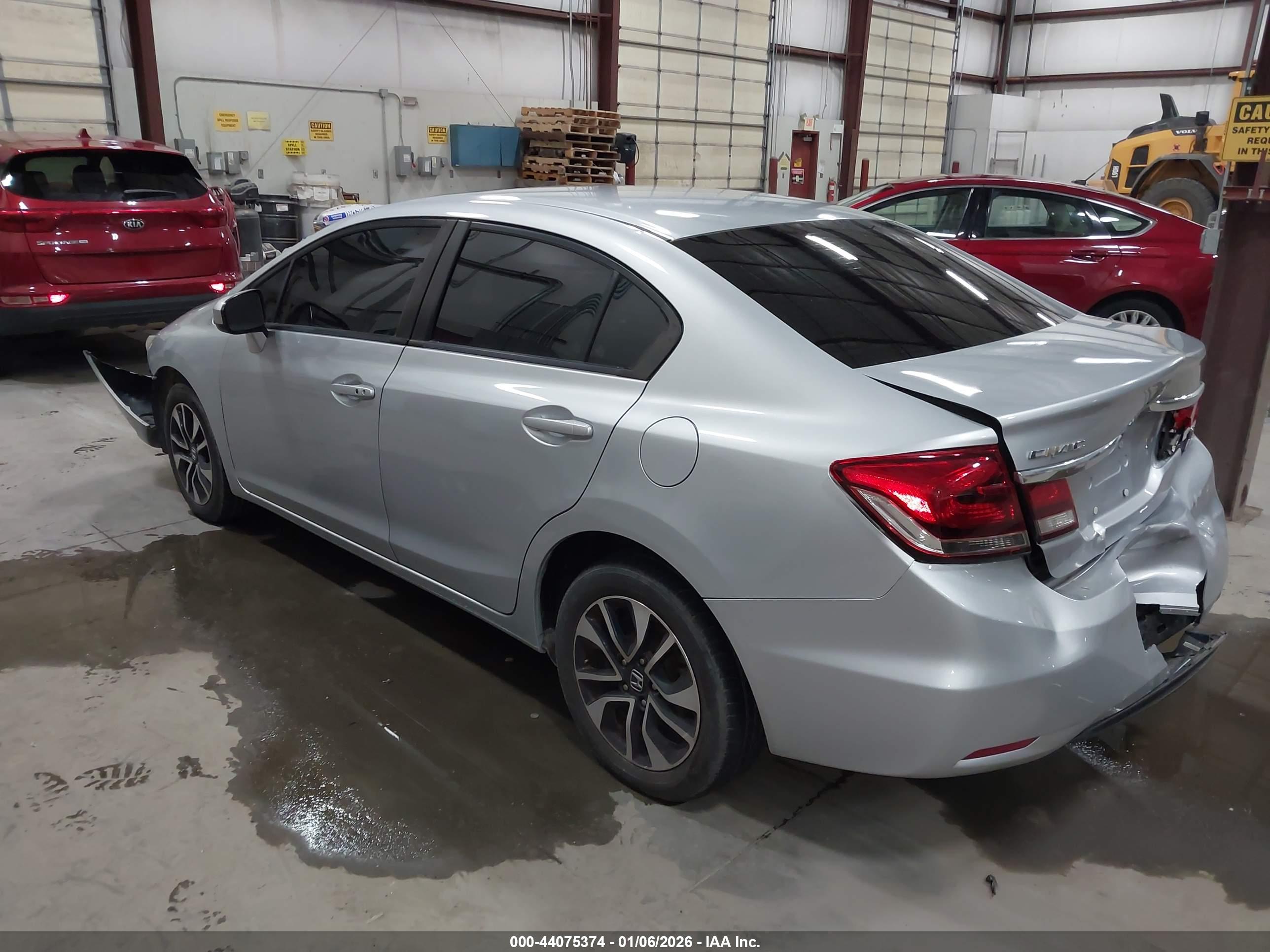 HONDA CIVIC image 3