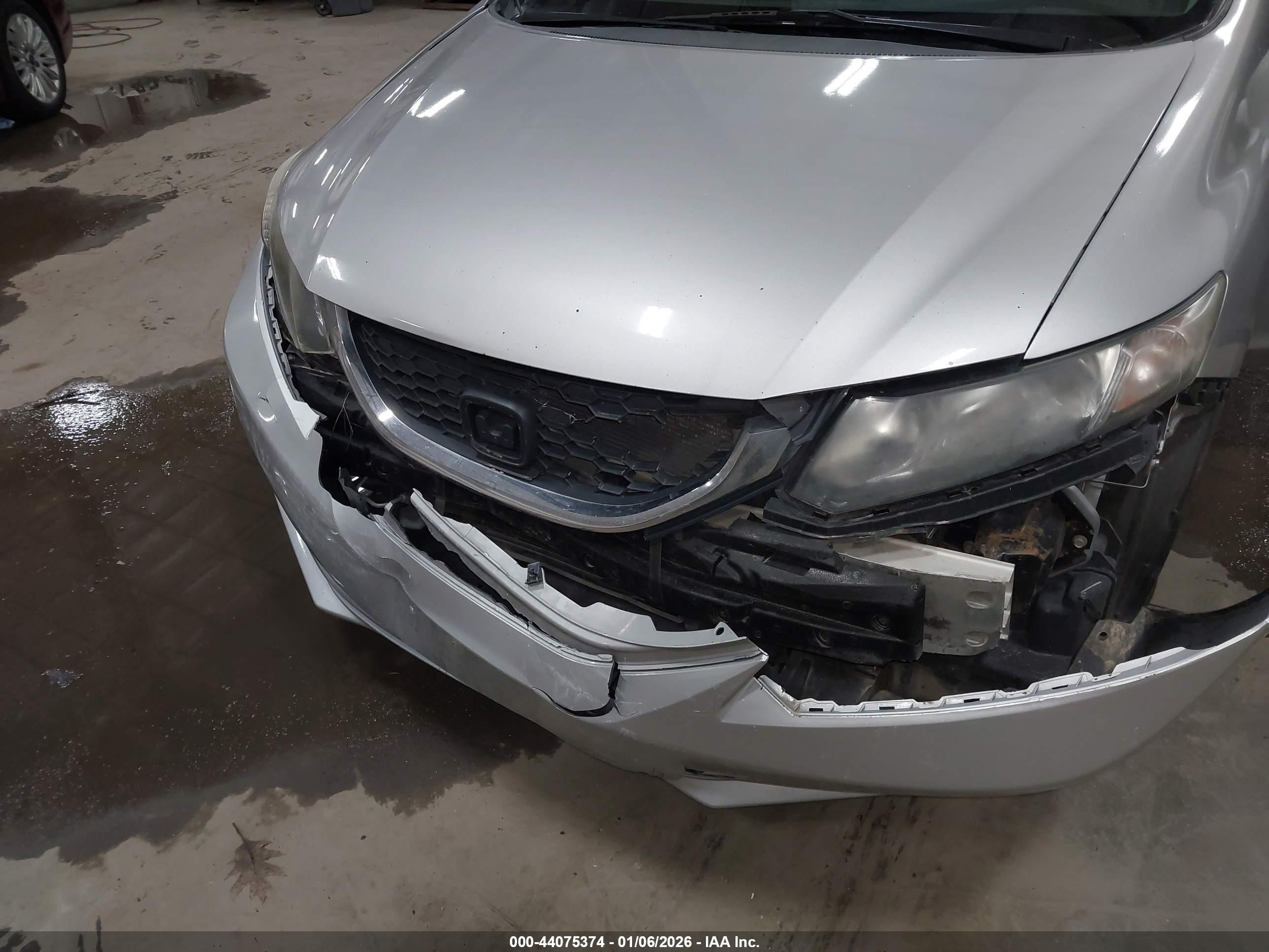 HONDA CIVIC image 6