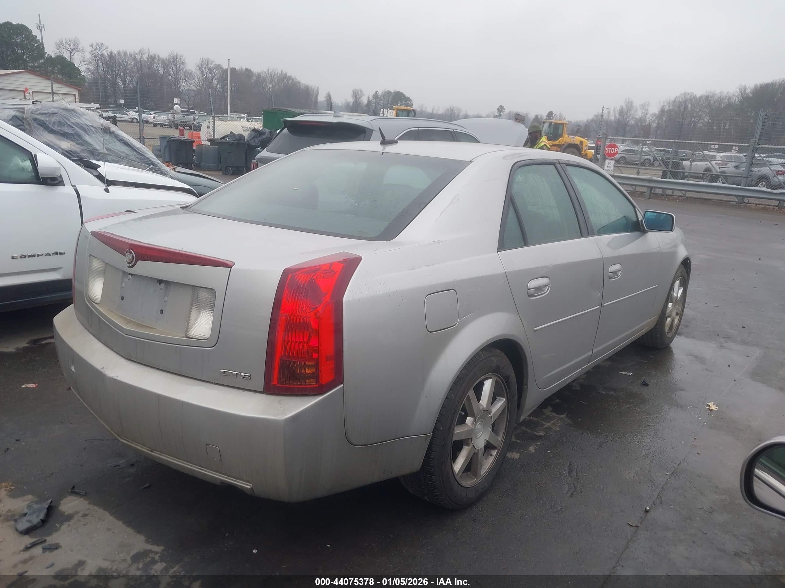 CADILLAC CTS image 4