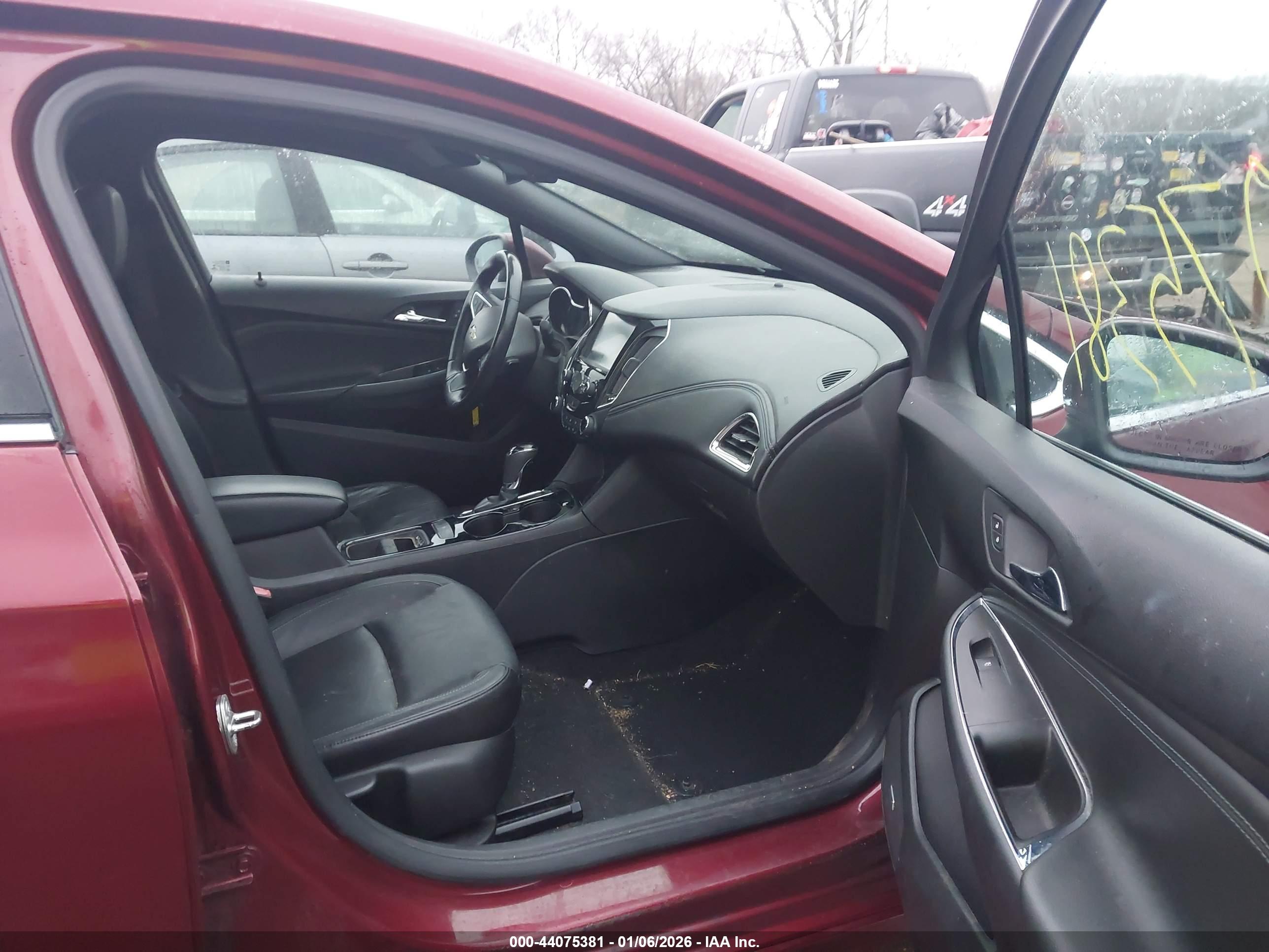 CHEVROLET CRUZE image 5