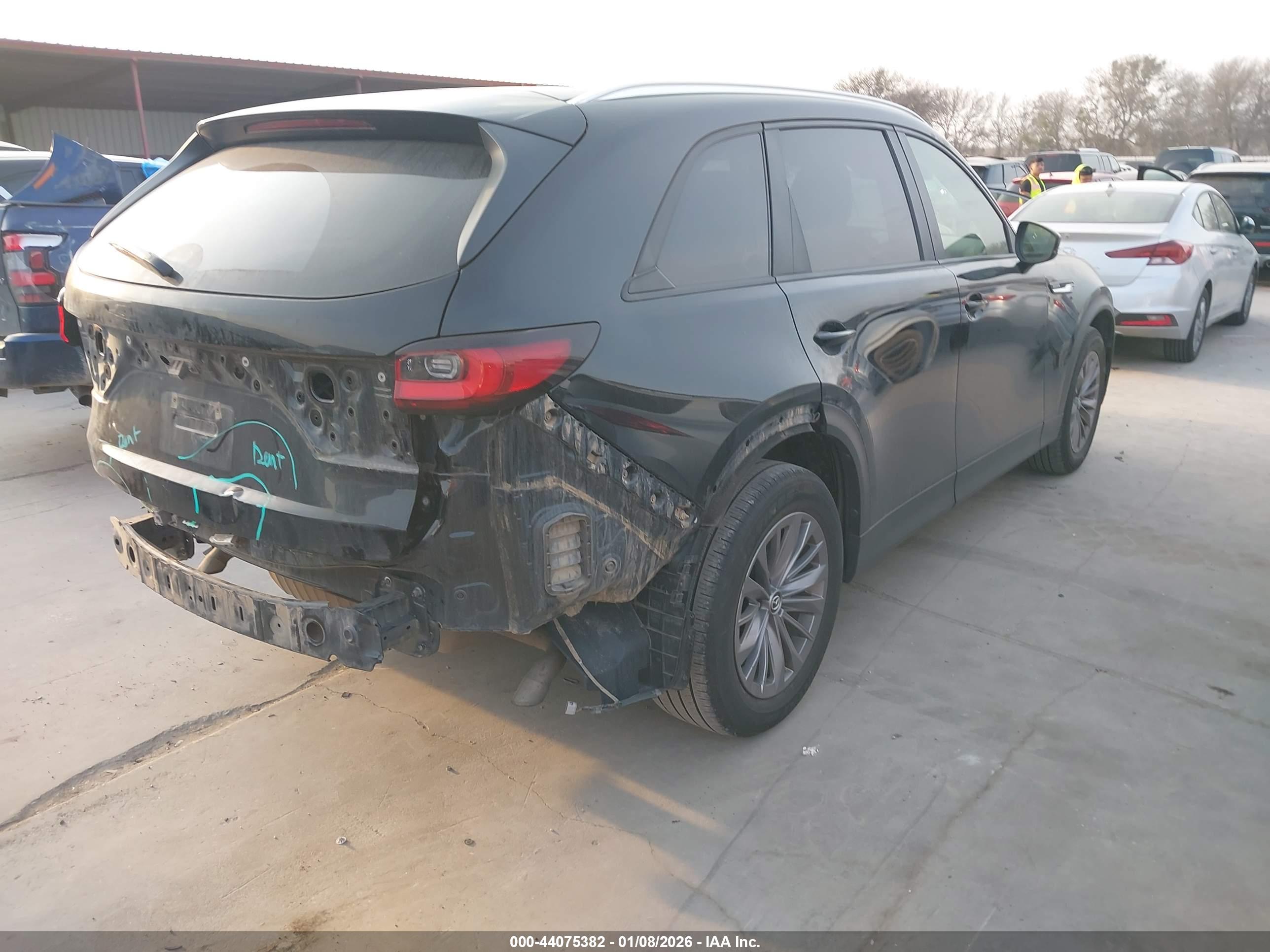 MAZDA CX-90 image 4