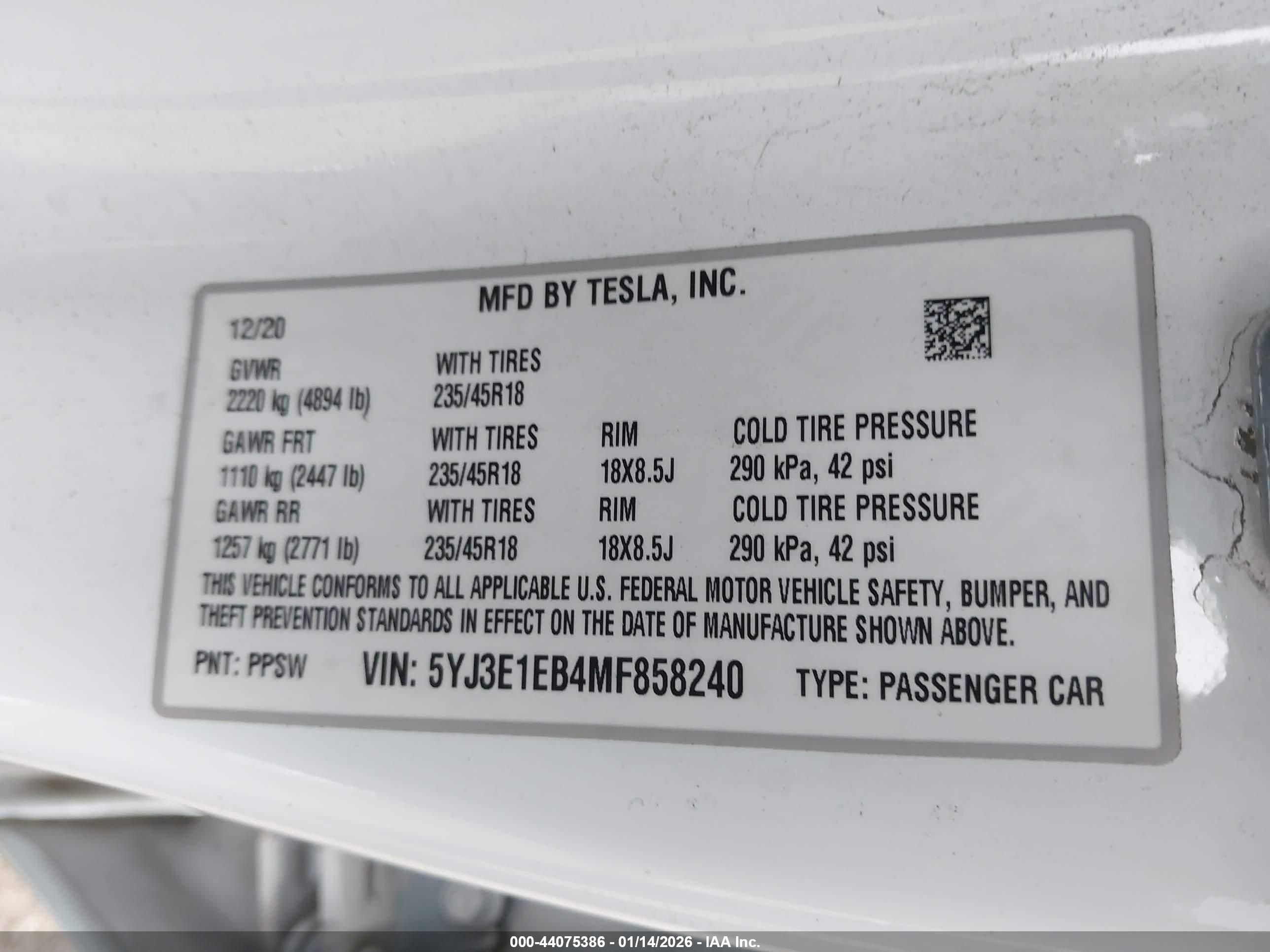 TESLA MODEL image 9