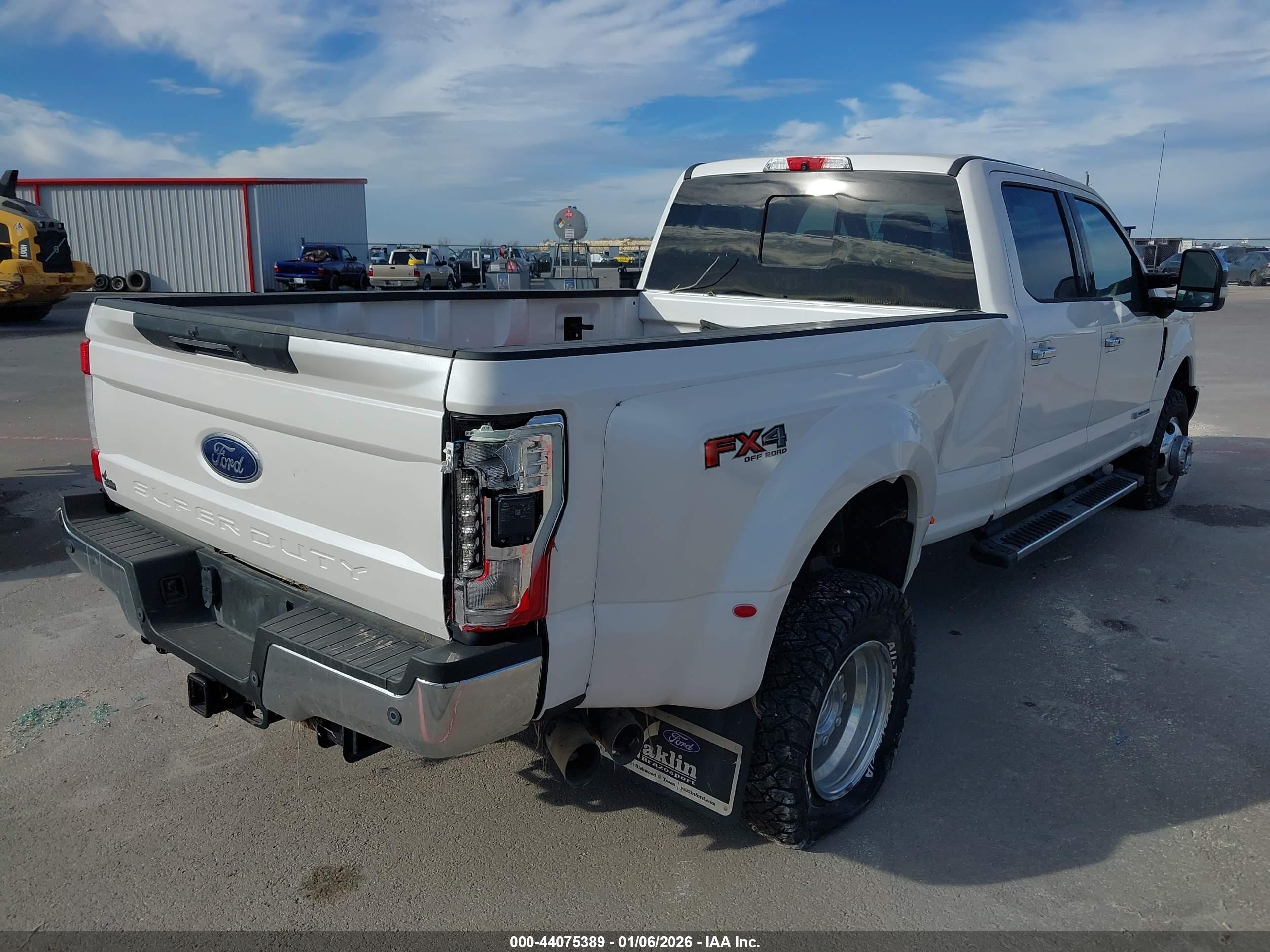 FORD F-350 image 4