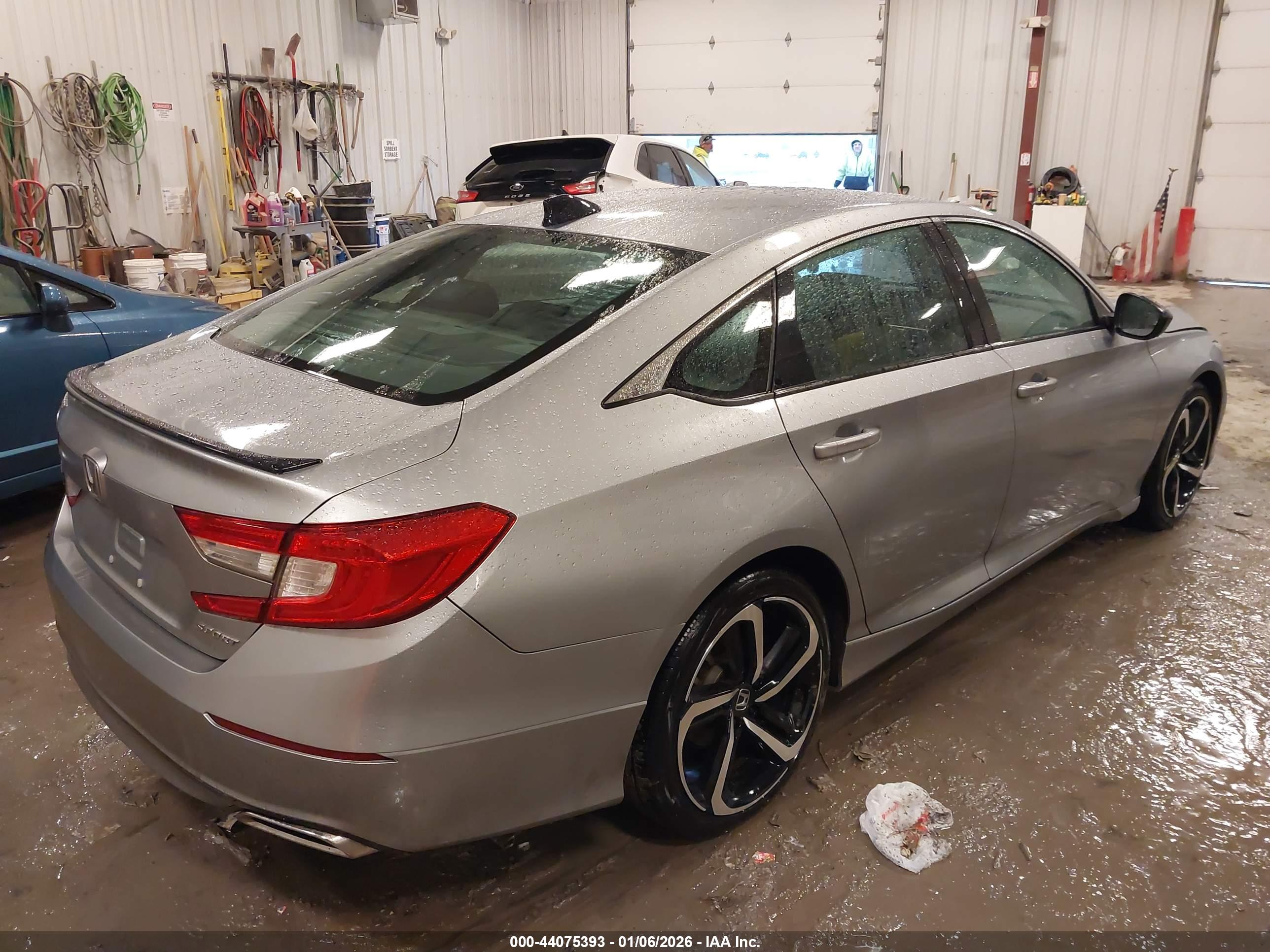 HONDA ACCORD image 4