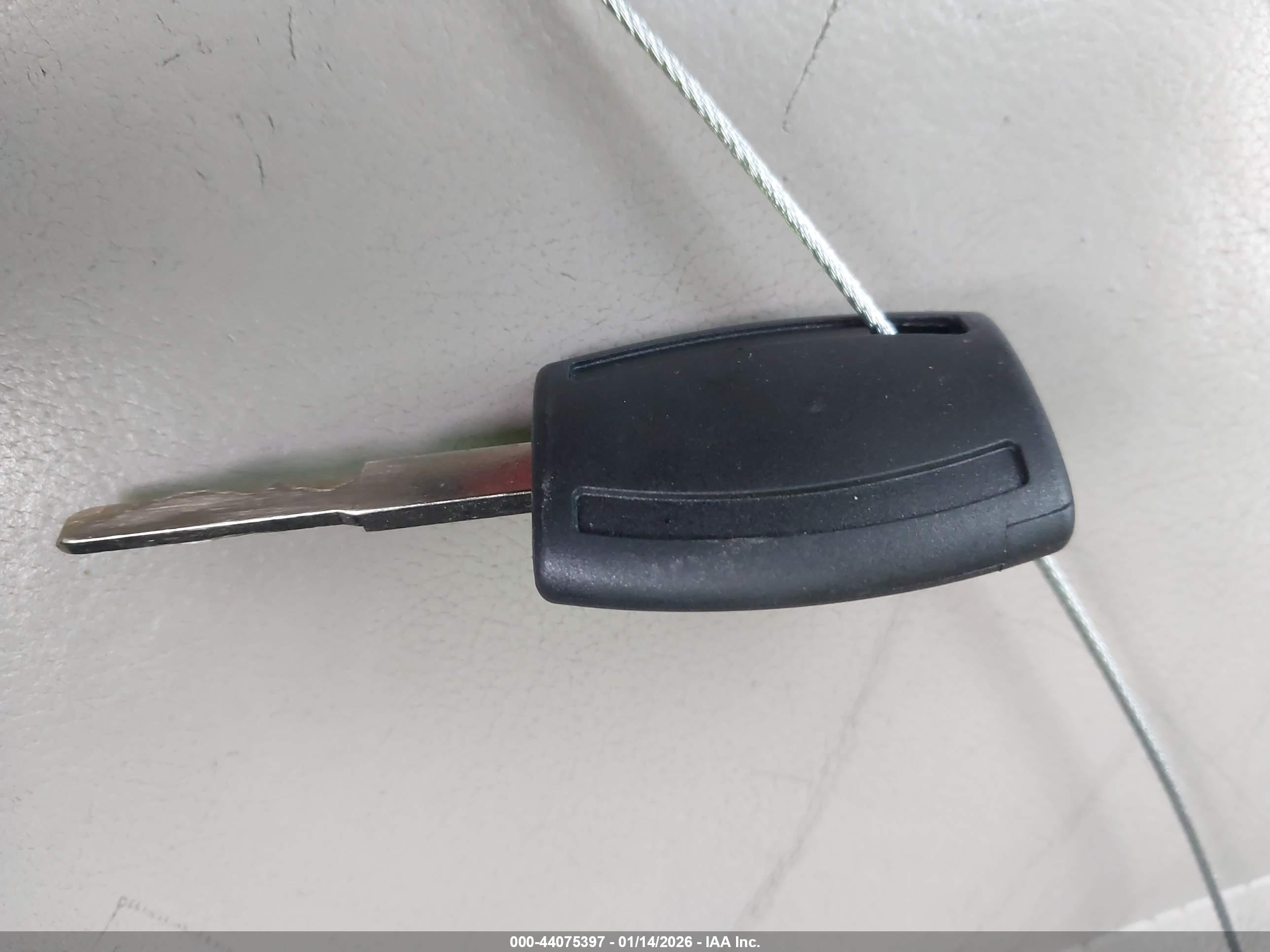 FORD ESCAPE image 11