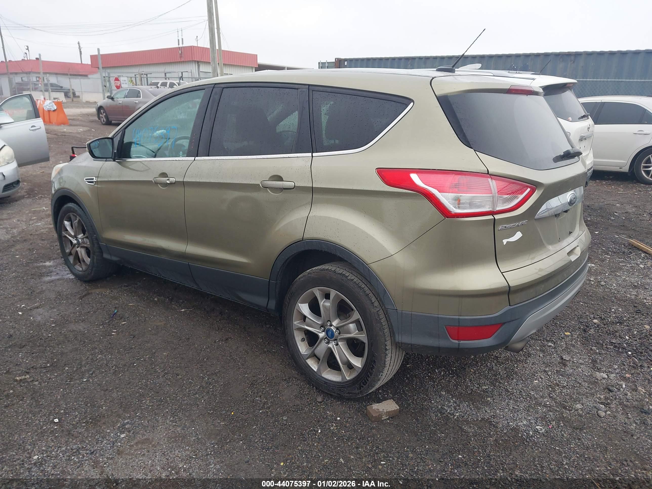 FORD ESCAPE image 3