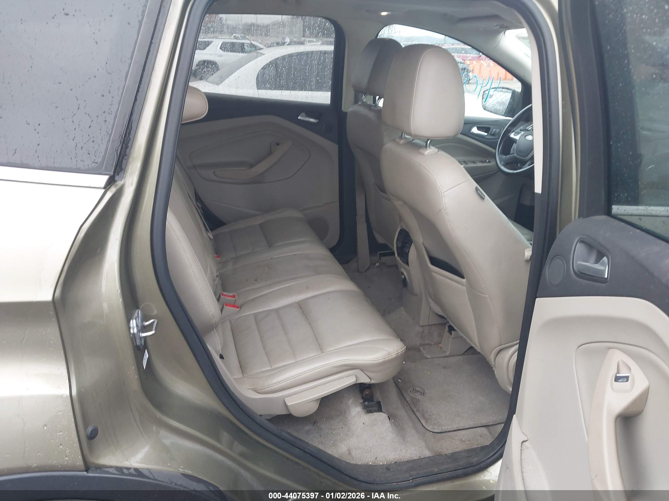 FORD ESCAPE image 8