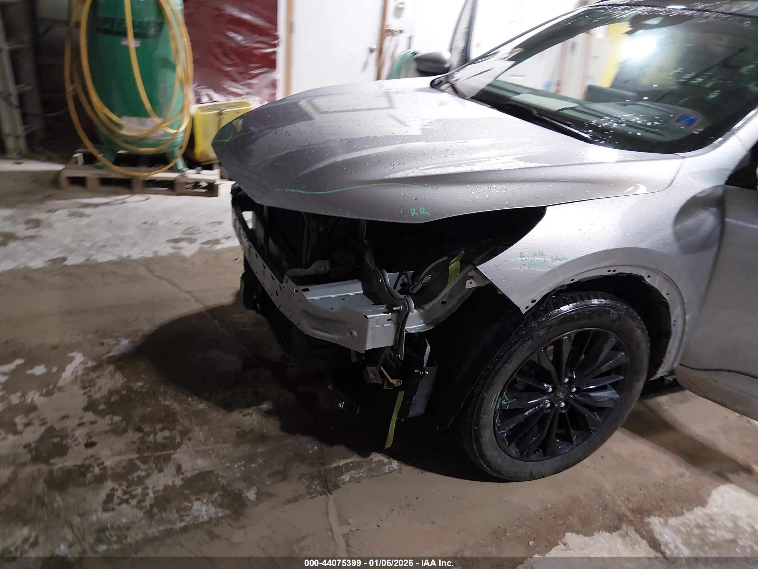 FORD ESCAPE image 6