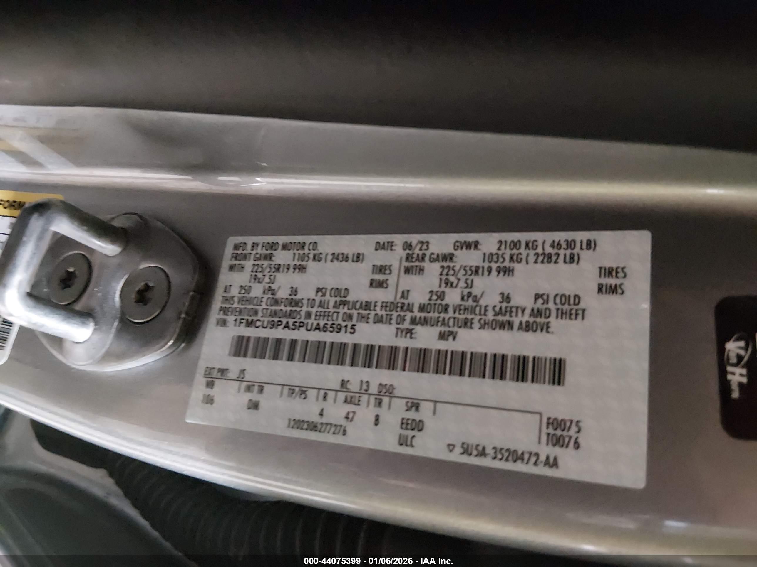 FORD ESCAPE image 9