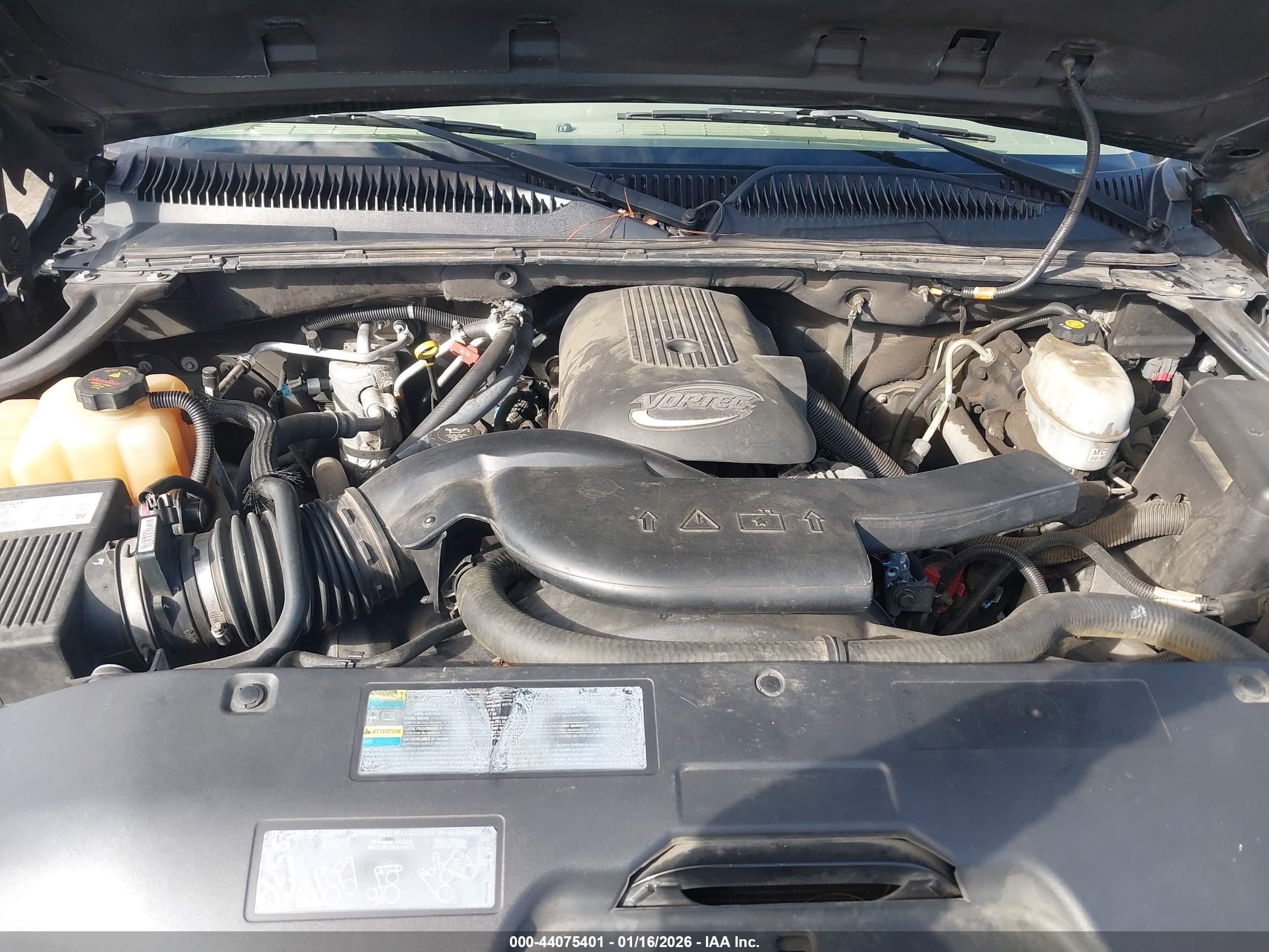 CHEVROLET TAHOE image 10
