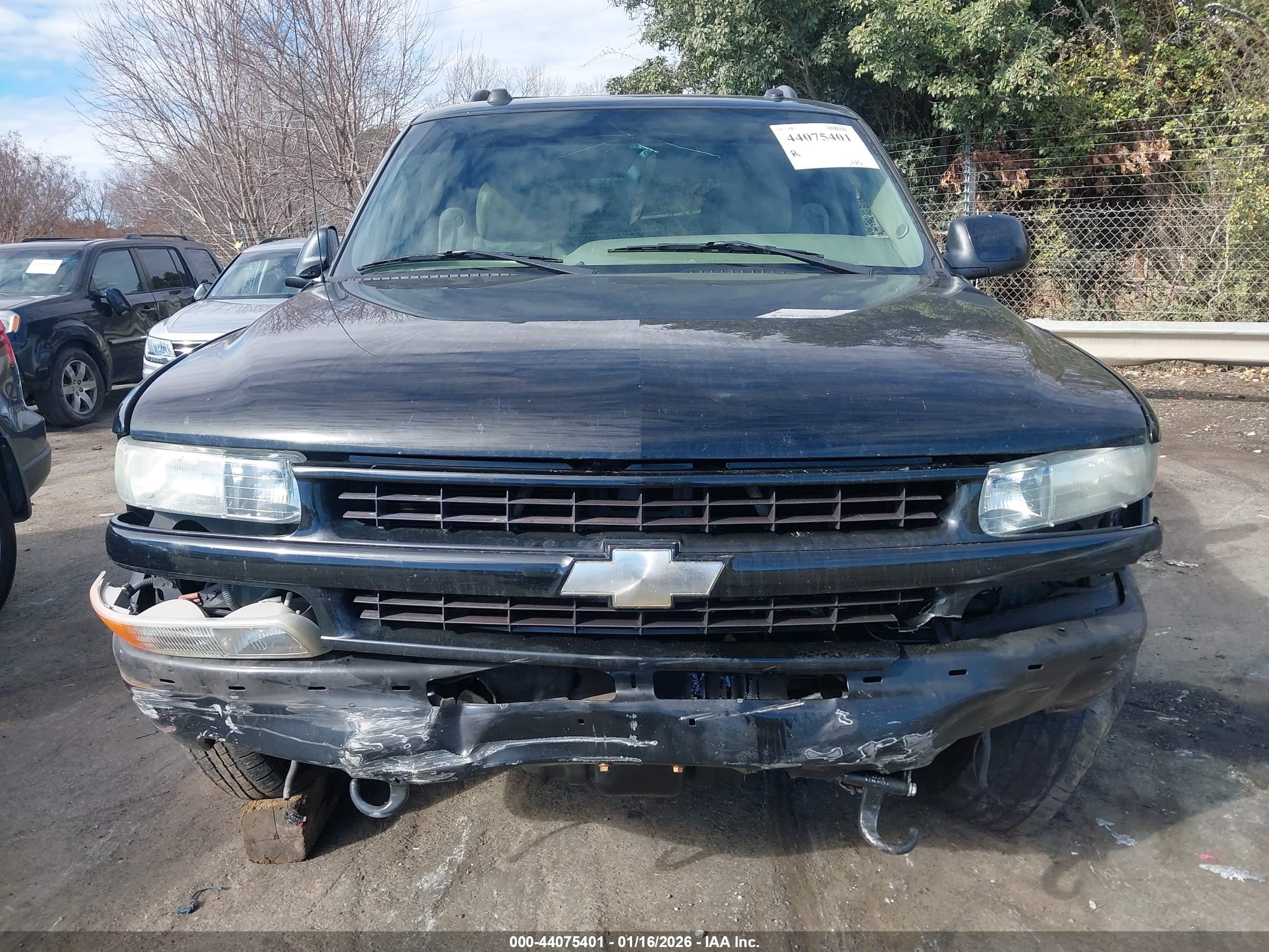 CHEVROLET TAHOE image 6