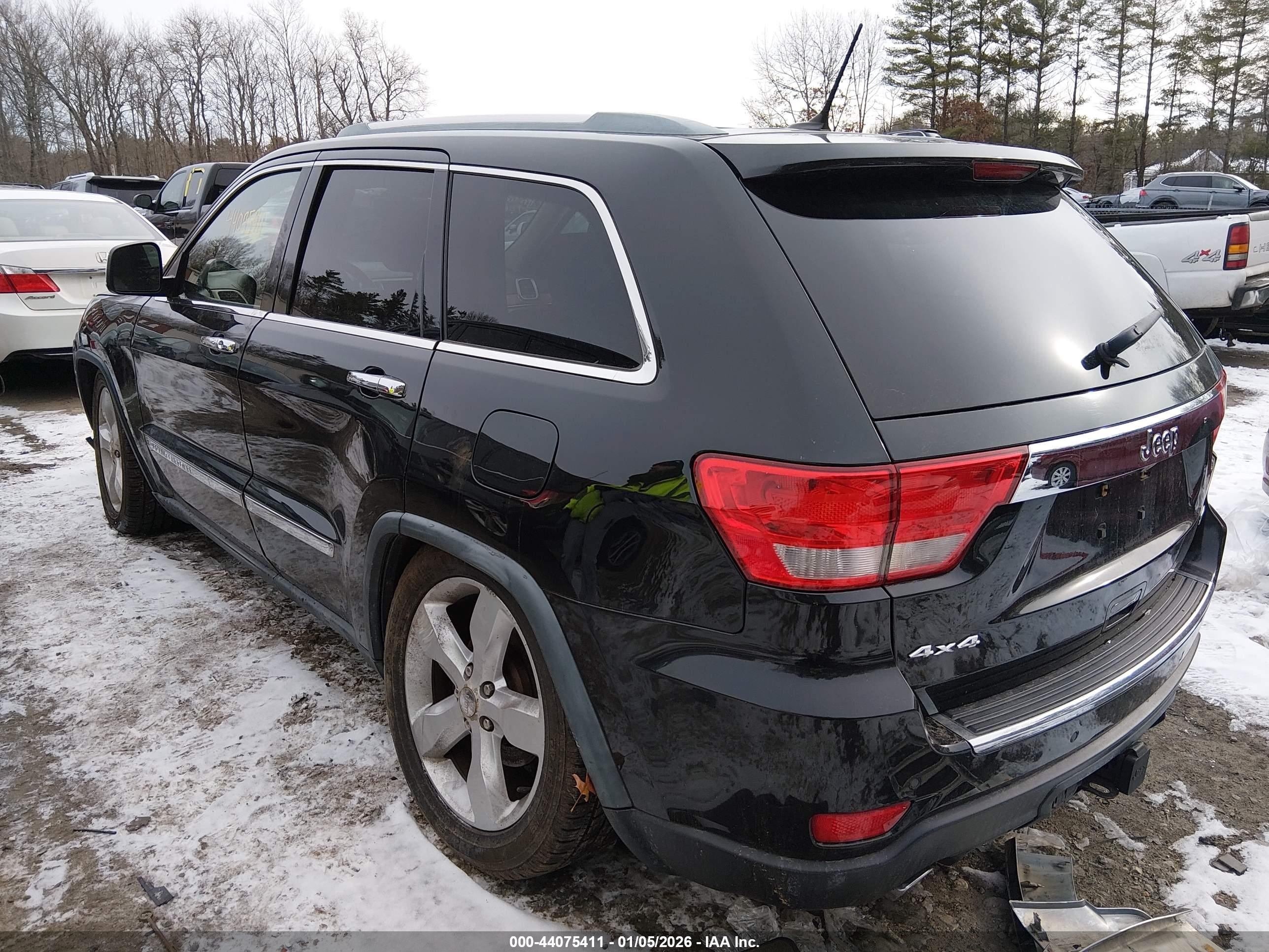 JEEP GRAND image 3