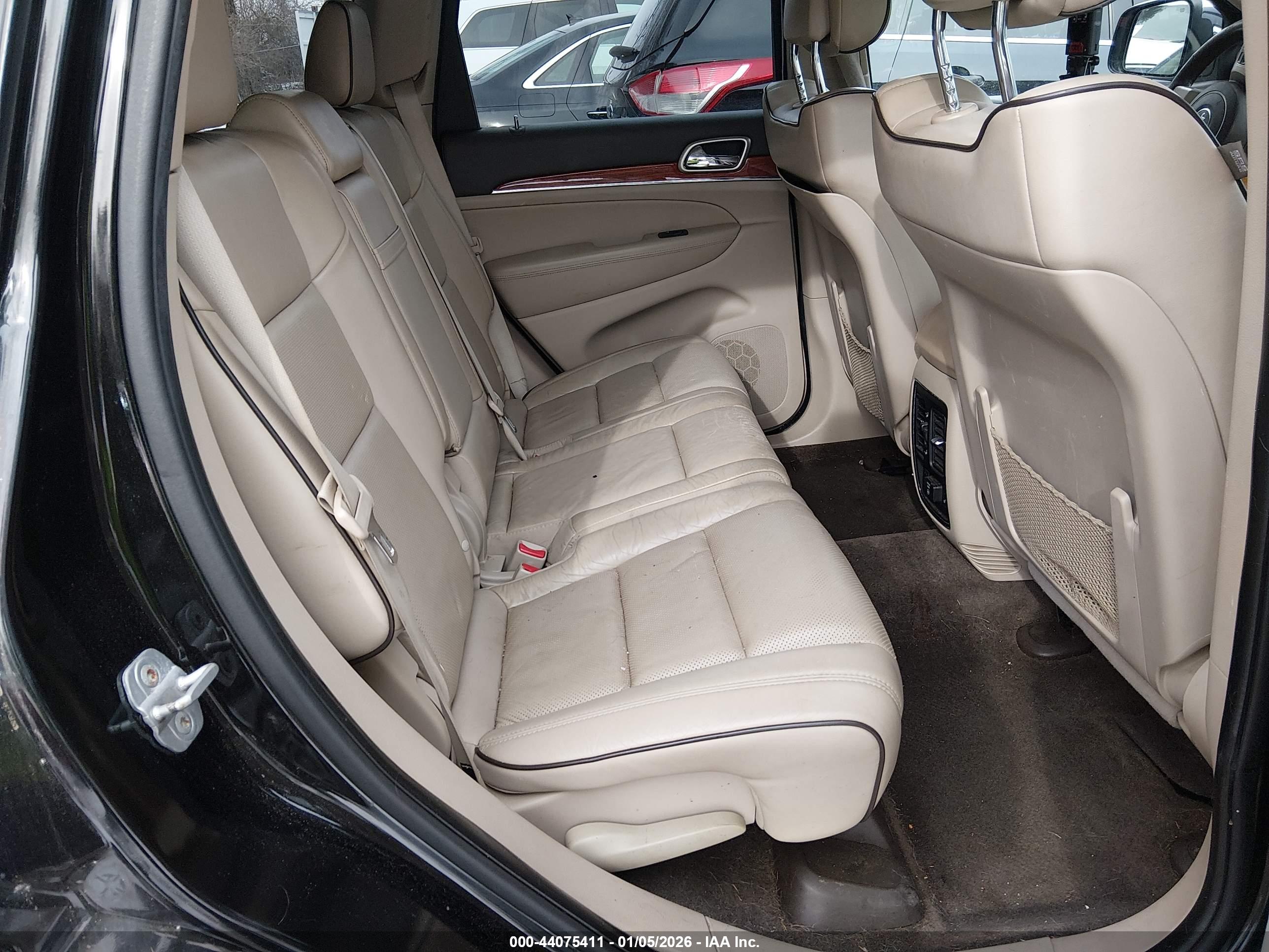 JEEP GRAND image 8