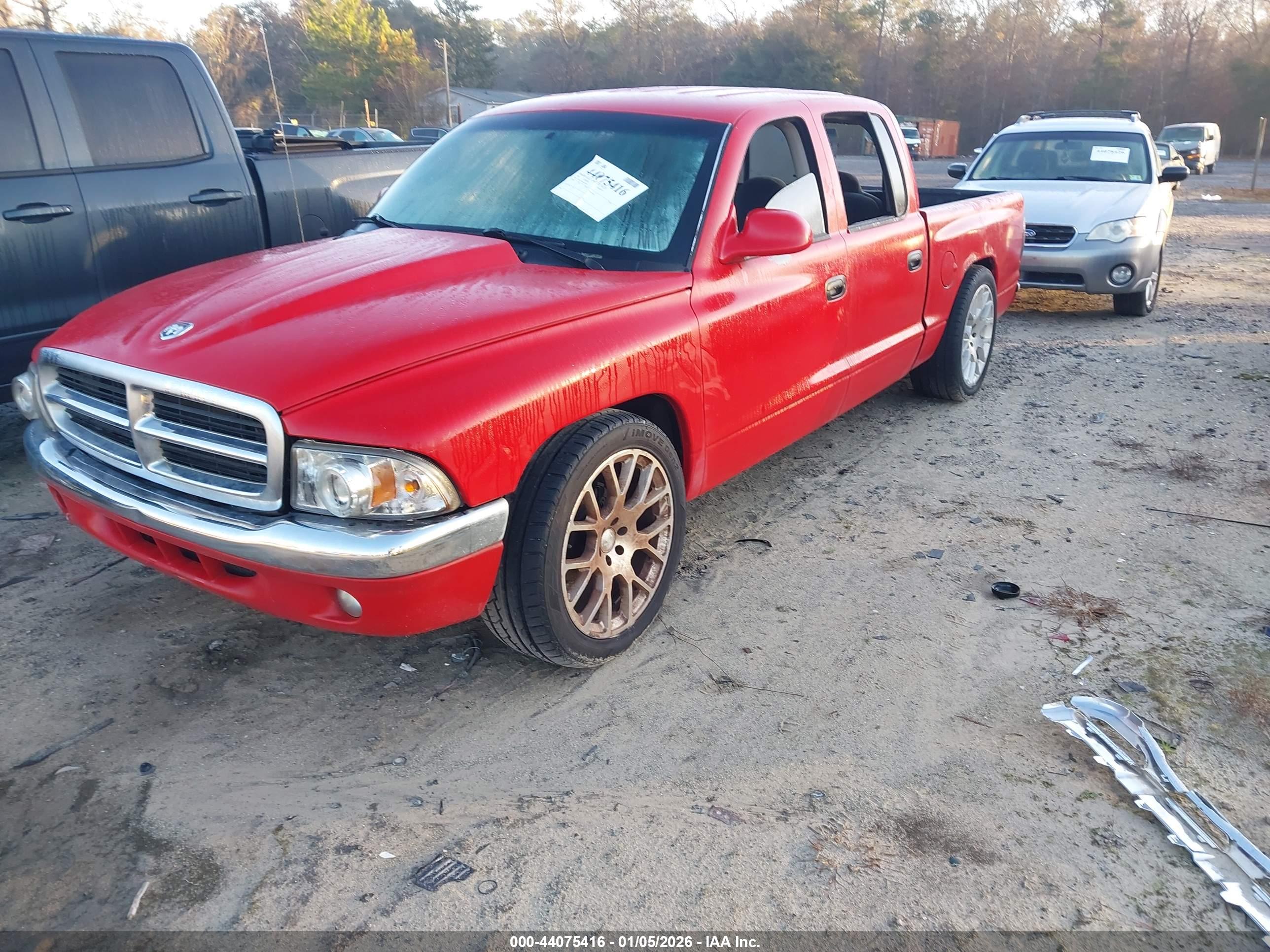 DODGE DAKOTA image 2