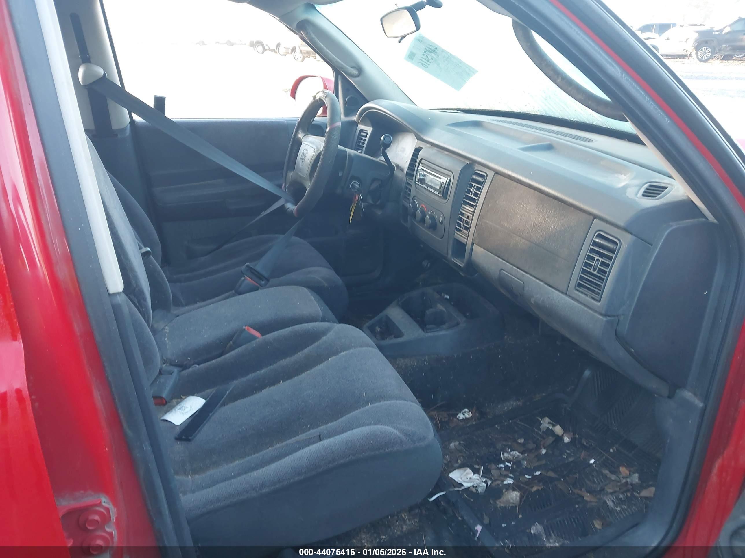 DODGE DAKOTA image 5