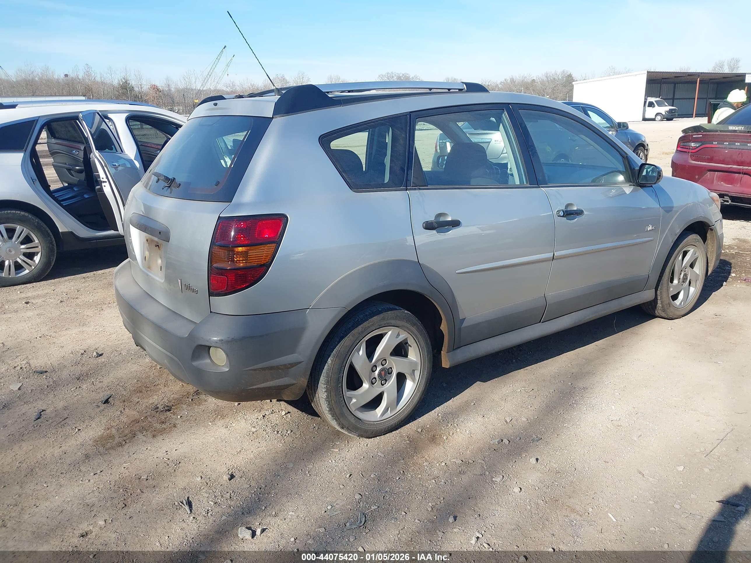 PONTIAC VIBE image 4