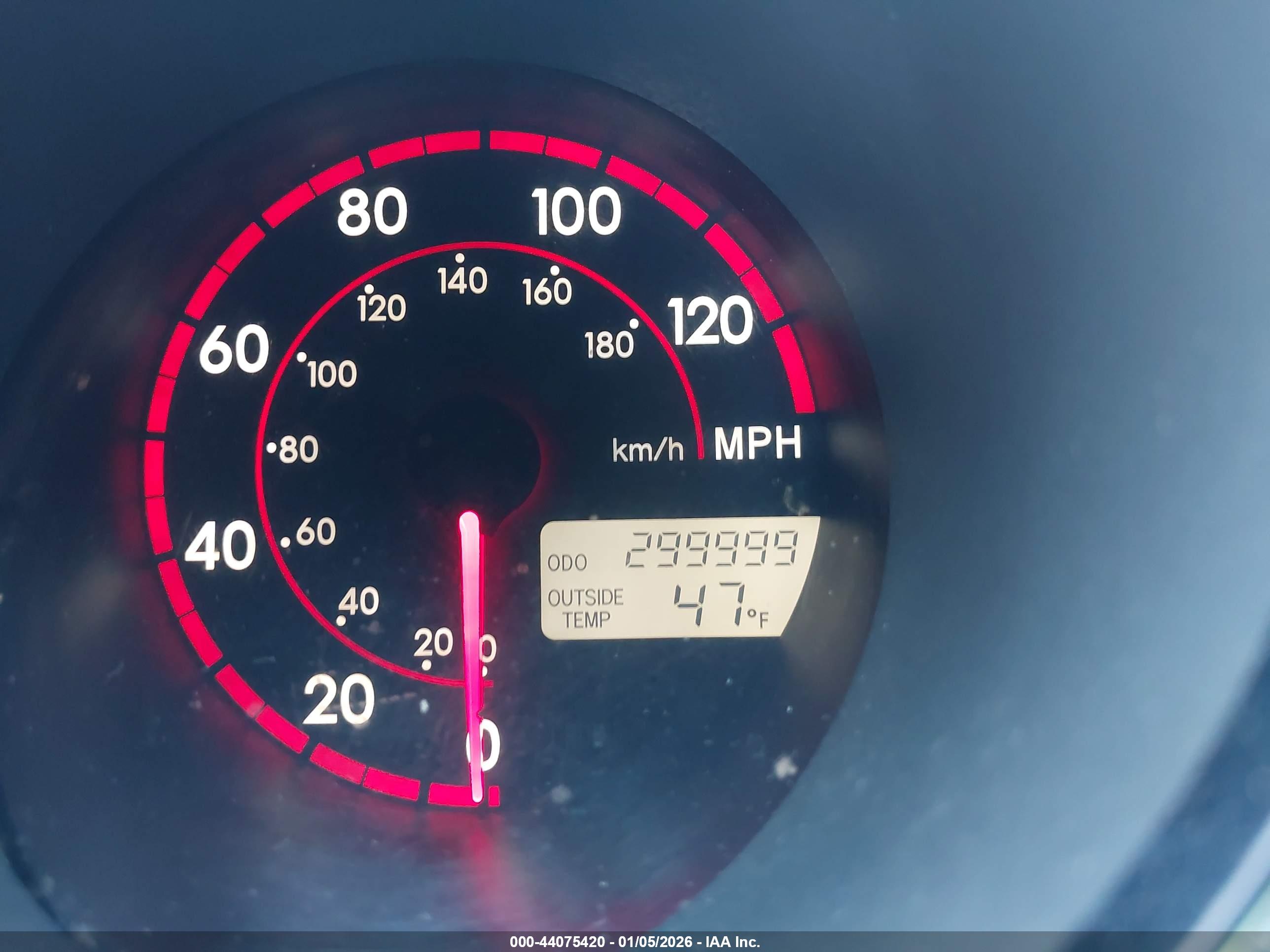 PONTIAC VIBE image 7