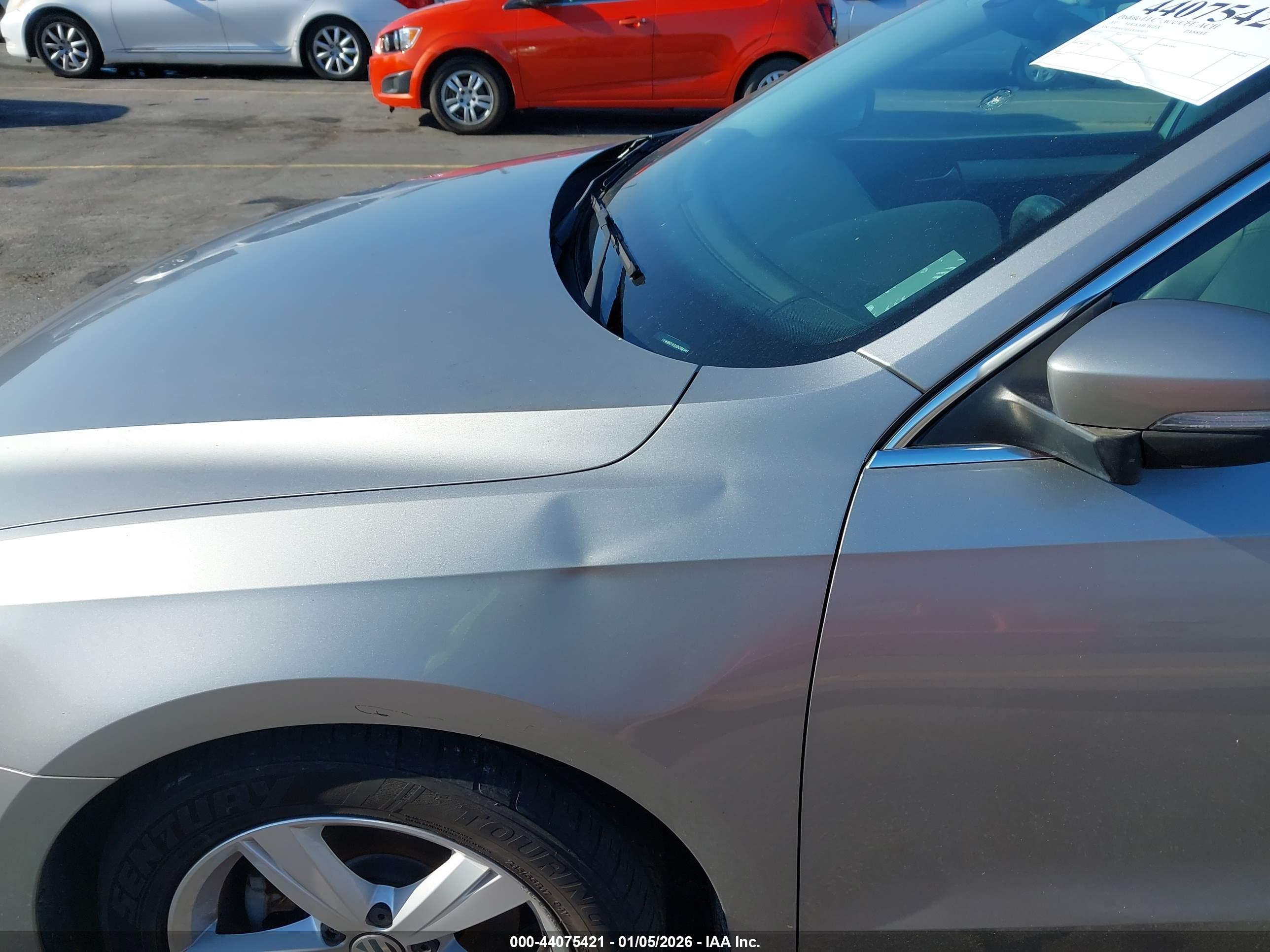 VOLKSWAGEN PASSAT image 6