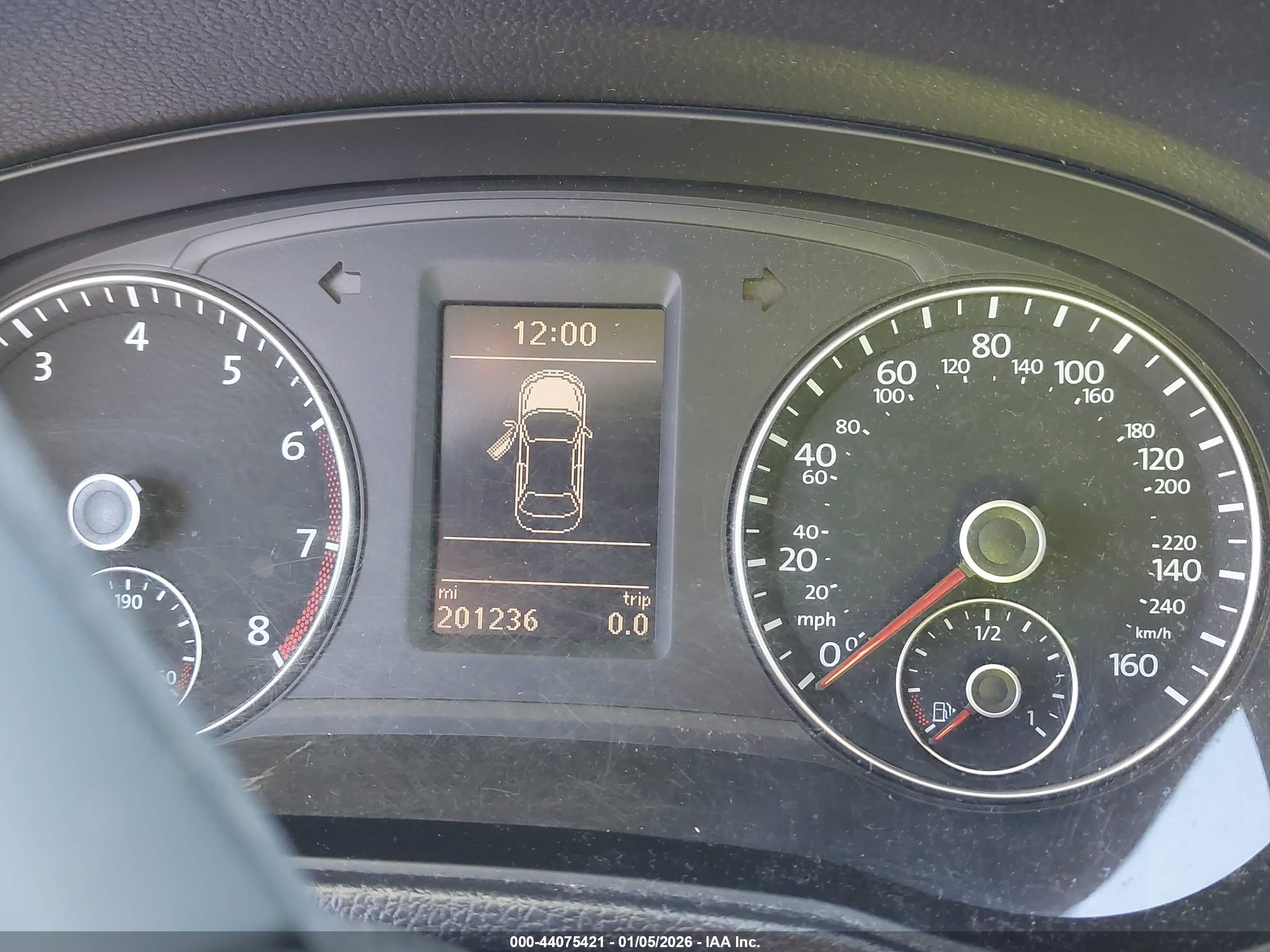 VOLKSWAGEN PASSAT image 7