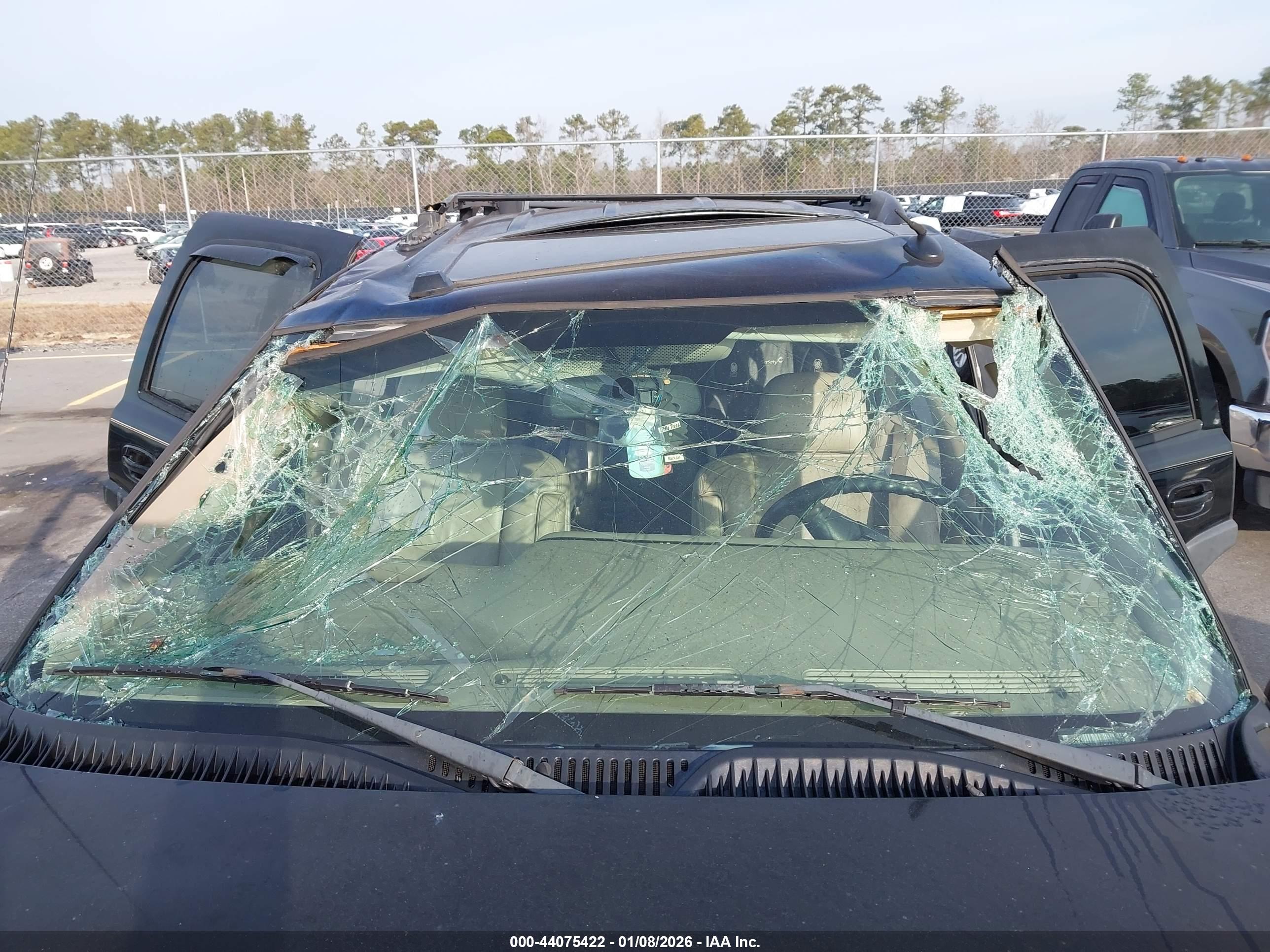 CHEVROLET TAHOE image 6