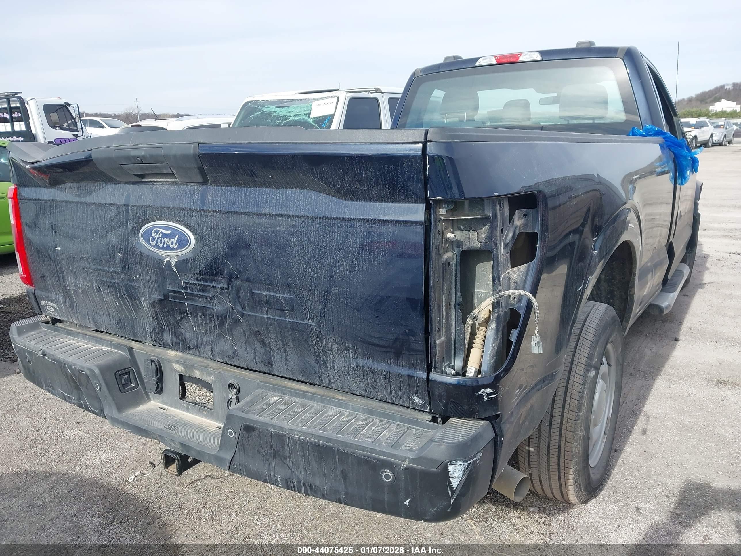 FORD F-150 image 4