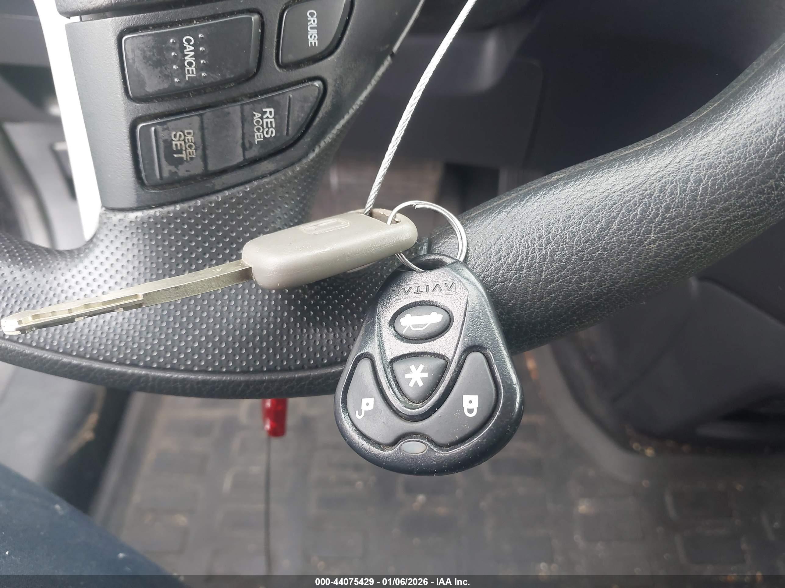 HONDA CR-V image 11