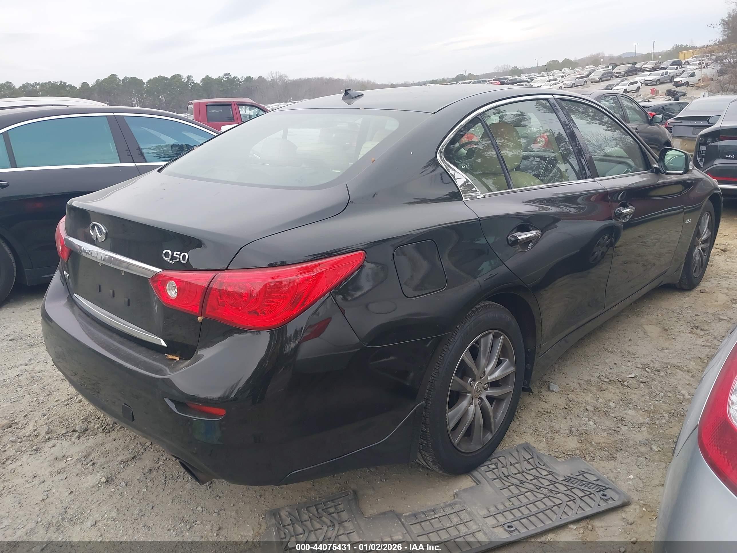 INFINITI Q50 image 4