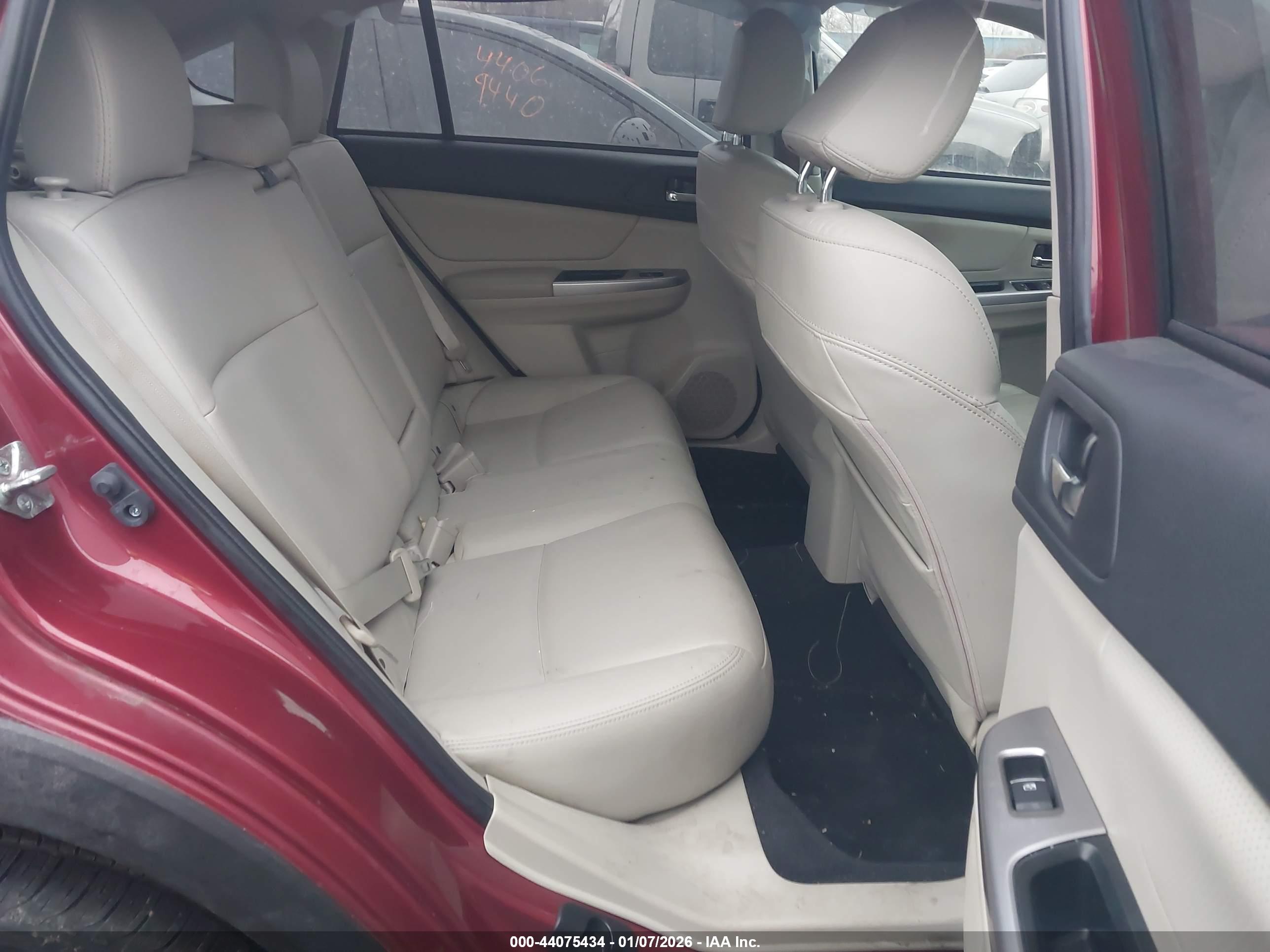 SUBARU XV image 8