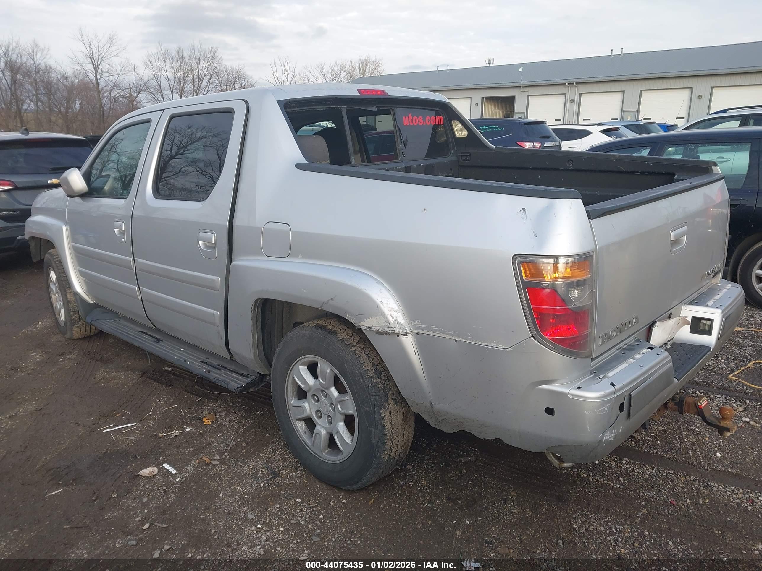 HONDA RIDGELINE image 3