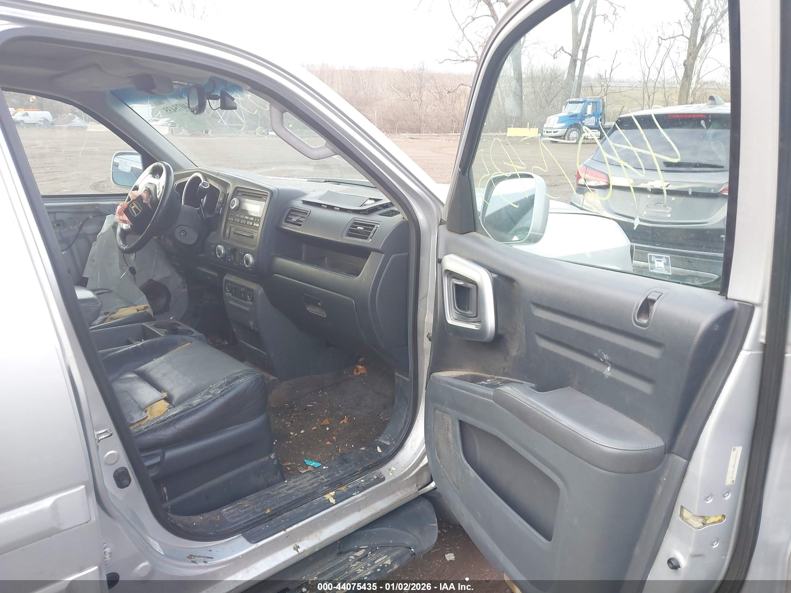 HONDA RIDGELINE image 5
