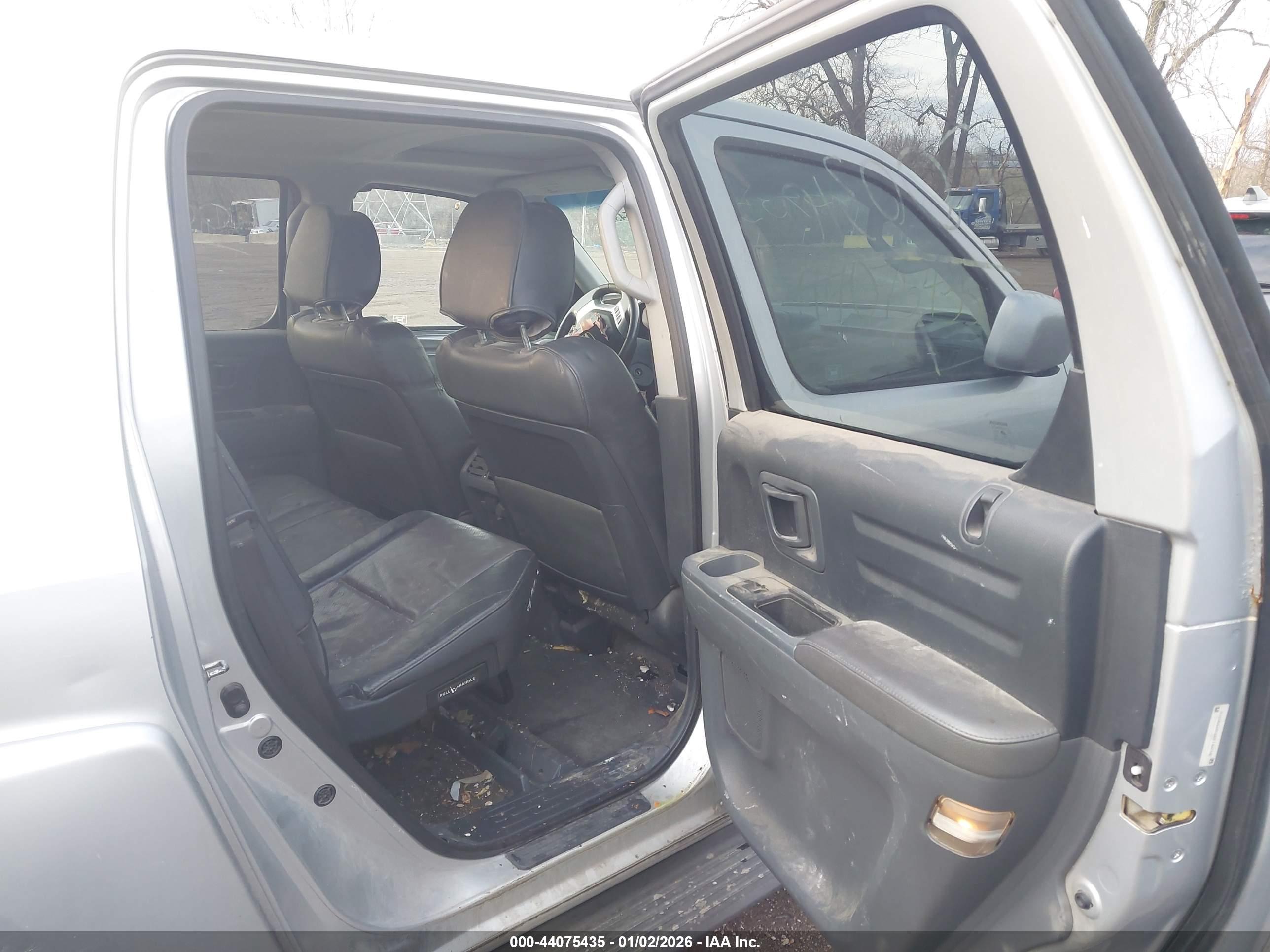 HONDA RIDGELINE image 8