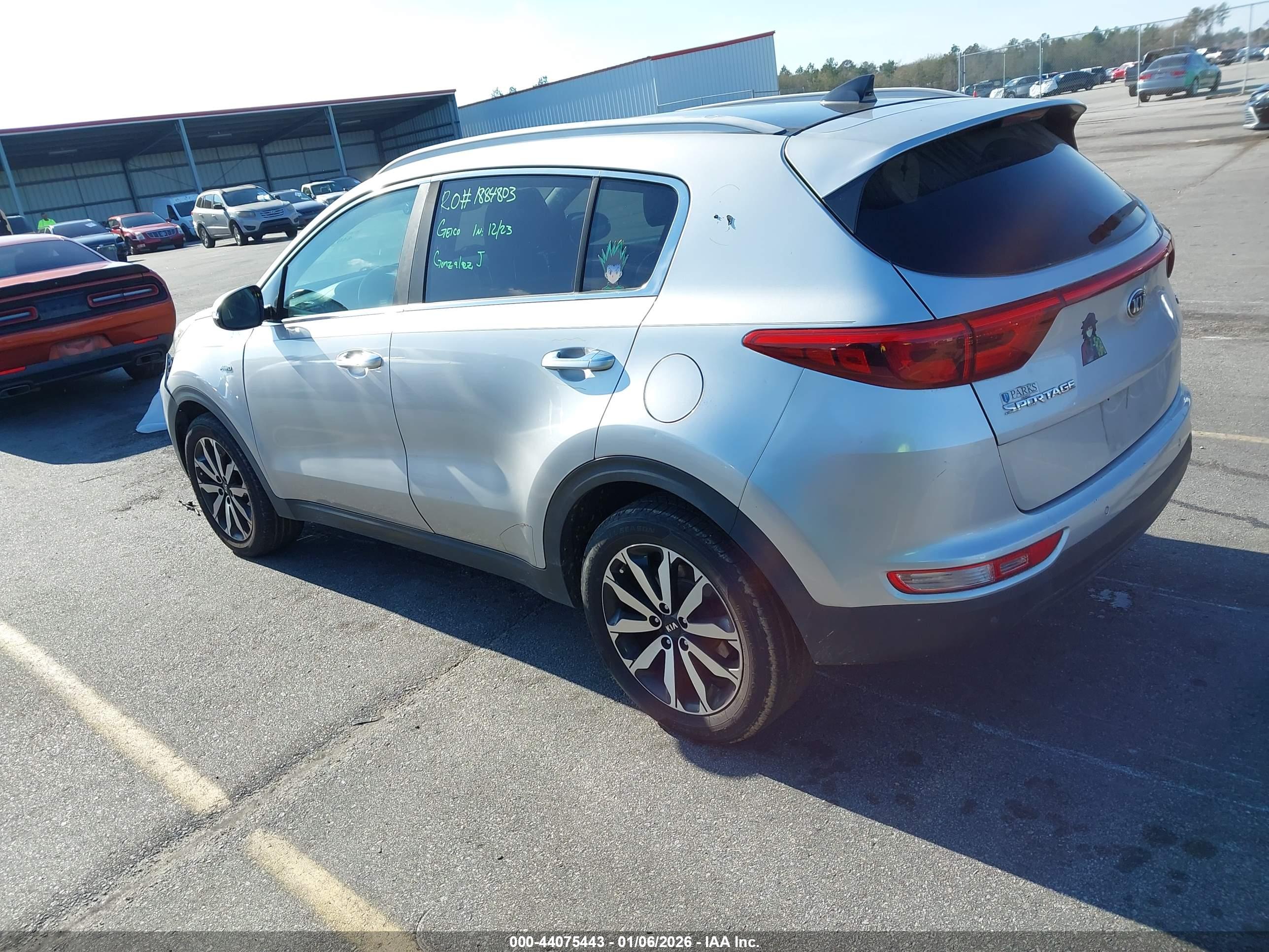 KIA SPORTAGE image 3