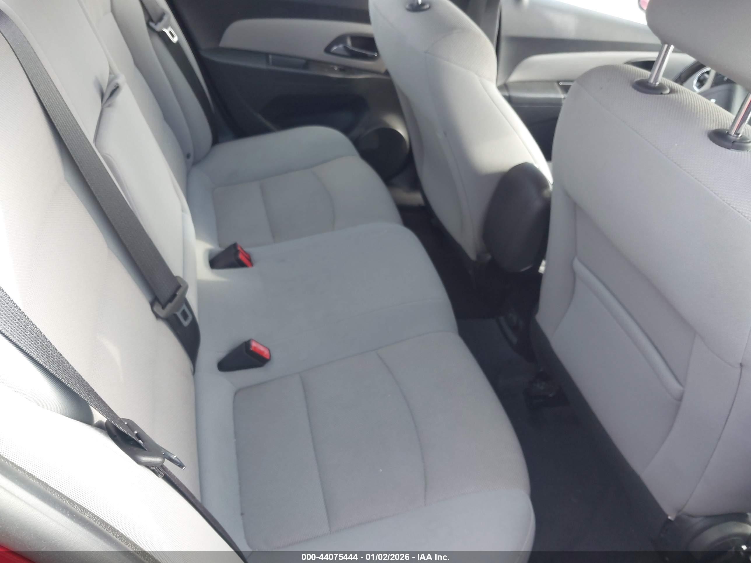 CHEVROLET CRUZE image 8
