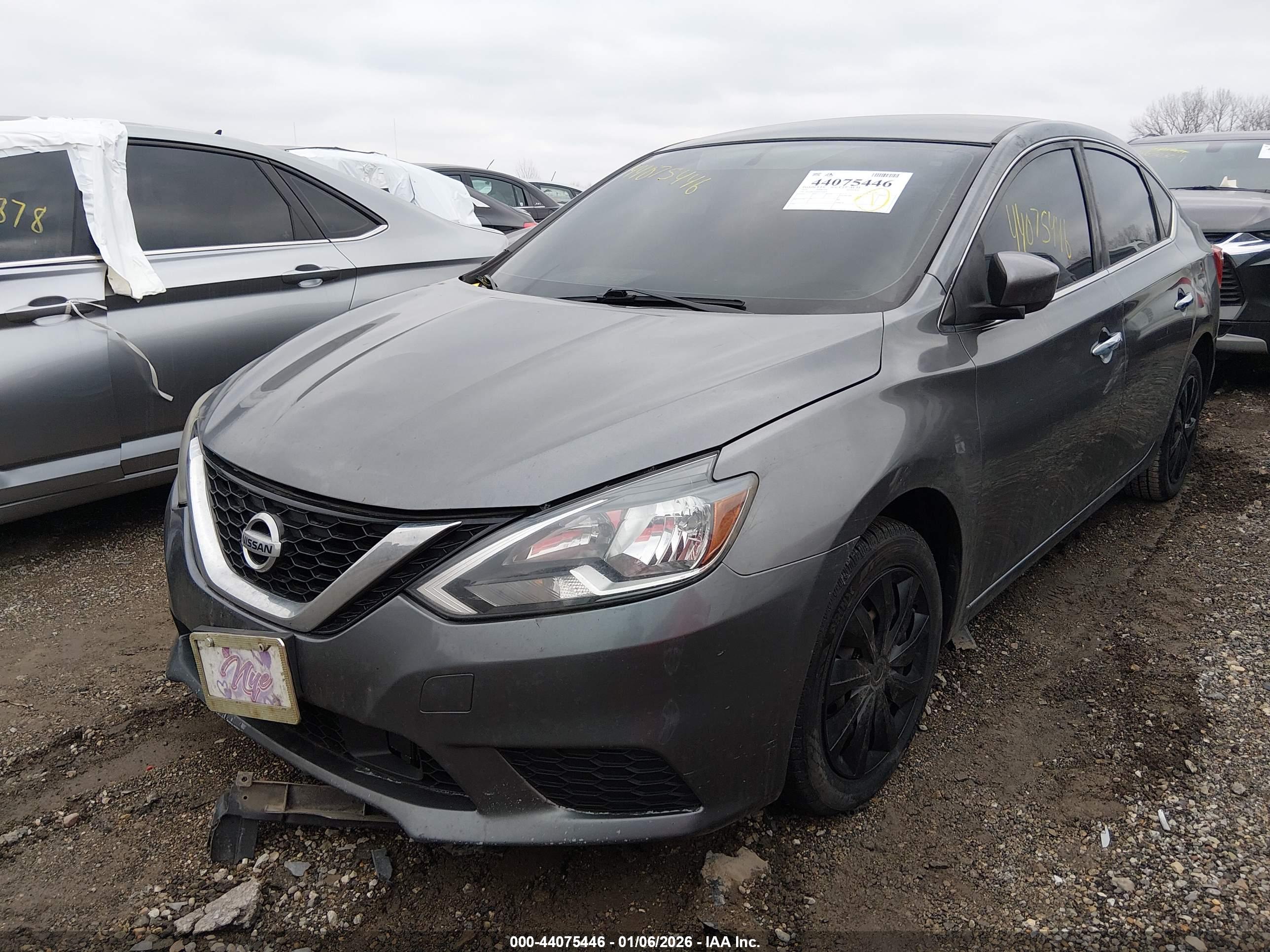 NISSAN SENTRA image 6